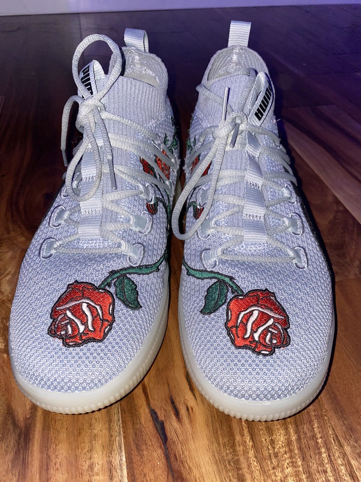 Clyde court roses basketball shoes hotsell