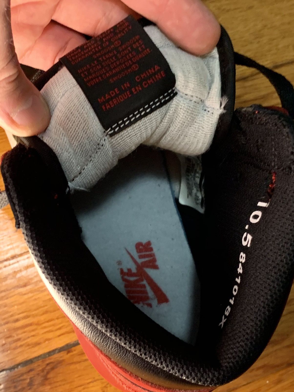 Jordan Brand Air Jordan 1 Retro Bred High OG Banned 2016 Size US 10.5 / EU 43-44 - 7 Thumbnail