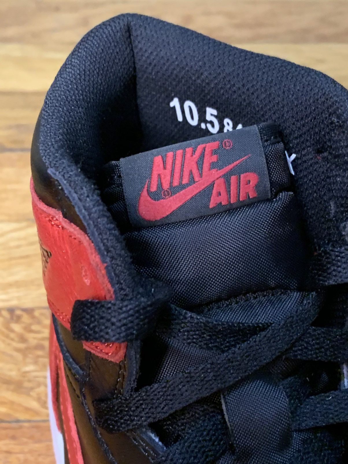 Jordan Brand Air Jordan 1 Retro Bred High OG Banned 2016 Size US 10.5 / EU 43-44 - 8 Thumbnail
