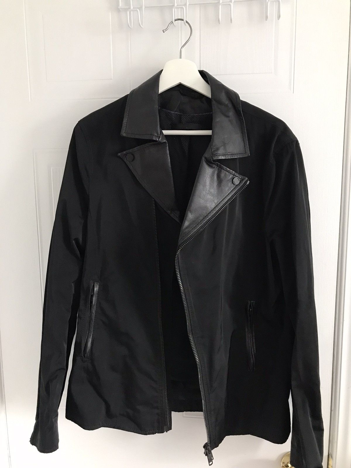 Drykorn Drykorn $700 size 50 Black Windbreaker with leather details ...