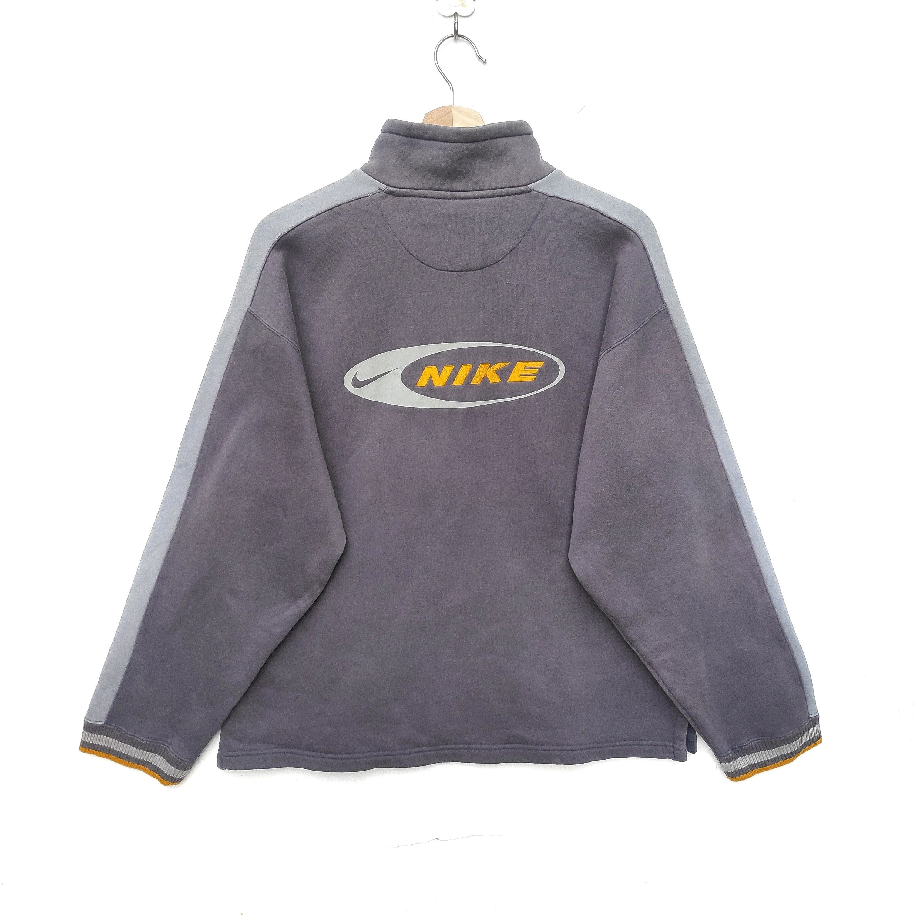 Vintage NIKE Sweatshirt Medium Size Gray Colour Dope
