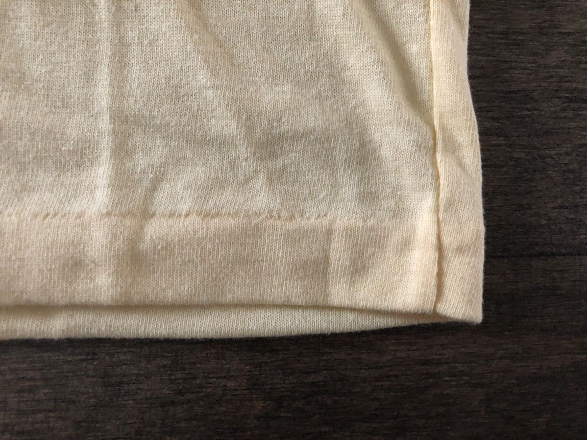 Vintage Vintage Vancouver Canada Single Stitched T-Shirt Size US M / EU 48-50 / 2 - 4 Thumbnail