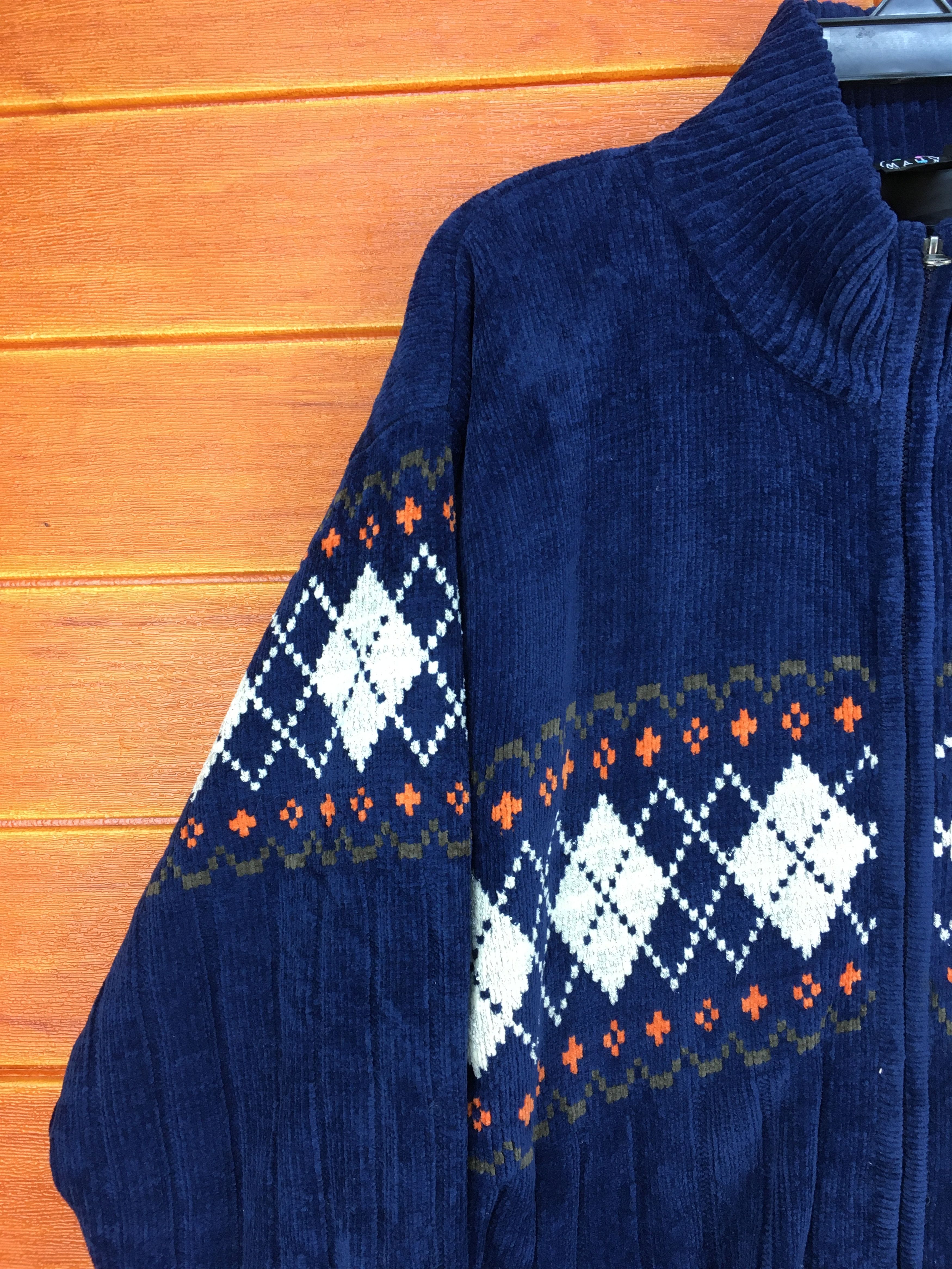 Maui and Sons Vintage MAUI & SONS Corduroy Native Zipper Jacket Nice Size US XL / EU 56 / 4 - 2 Thumbnail