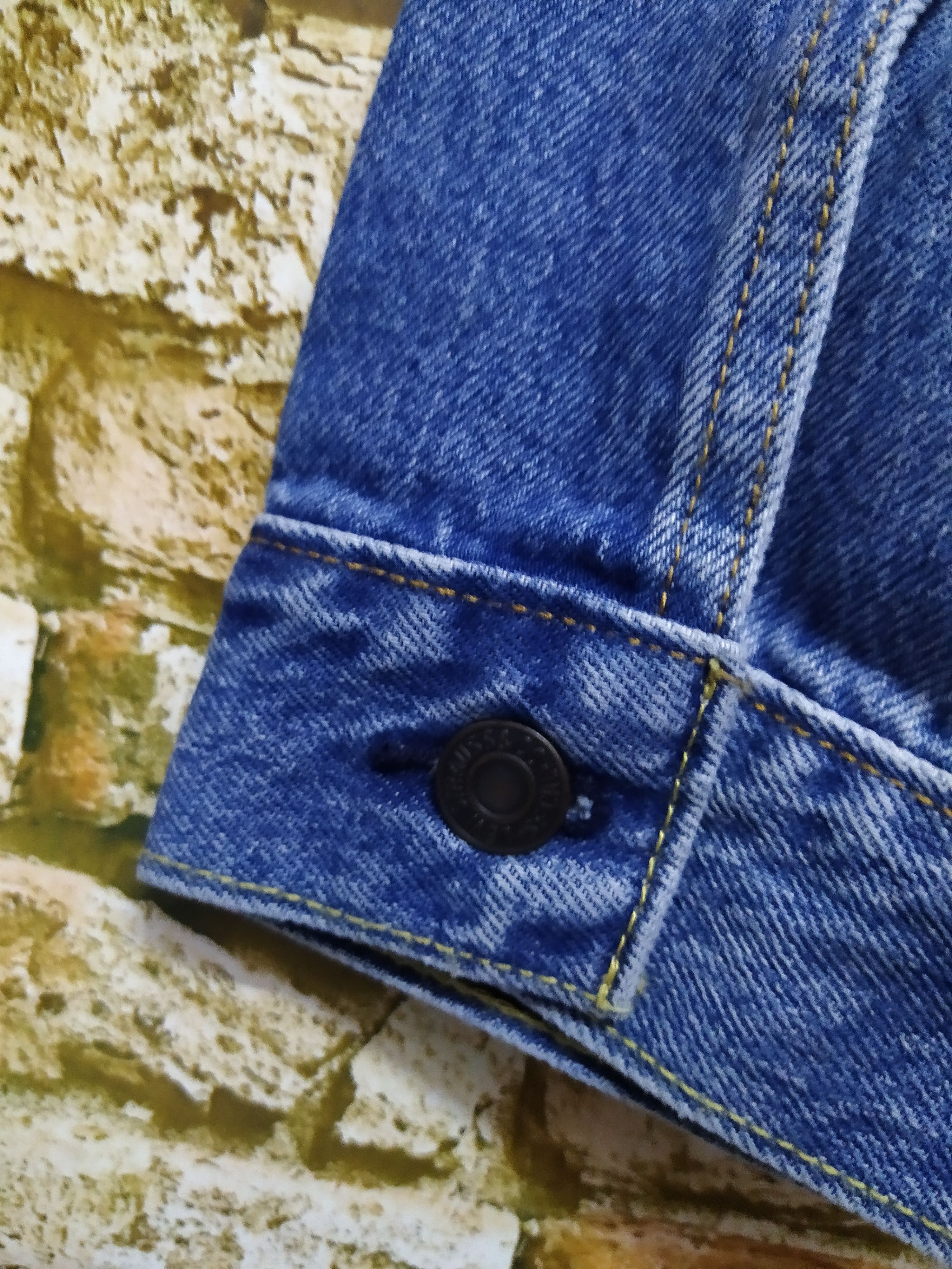 Levi's LEVIS x PEANUTS BIG LOGI TRUCKER DENIM JACKET (Z2) Size US XL / EU 56 / 4 - 5 Thumbnail