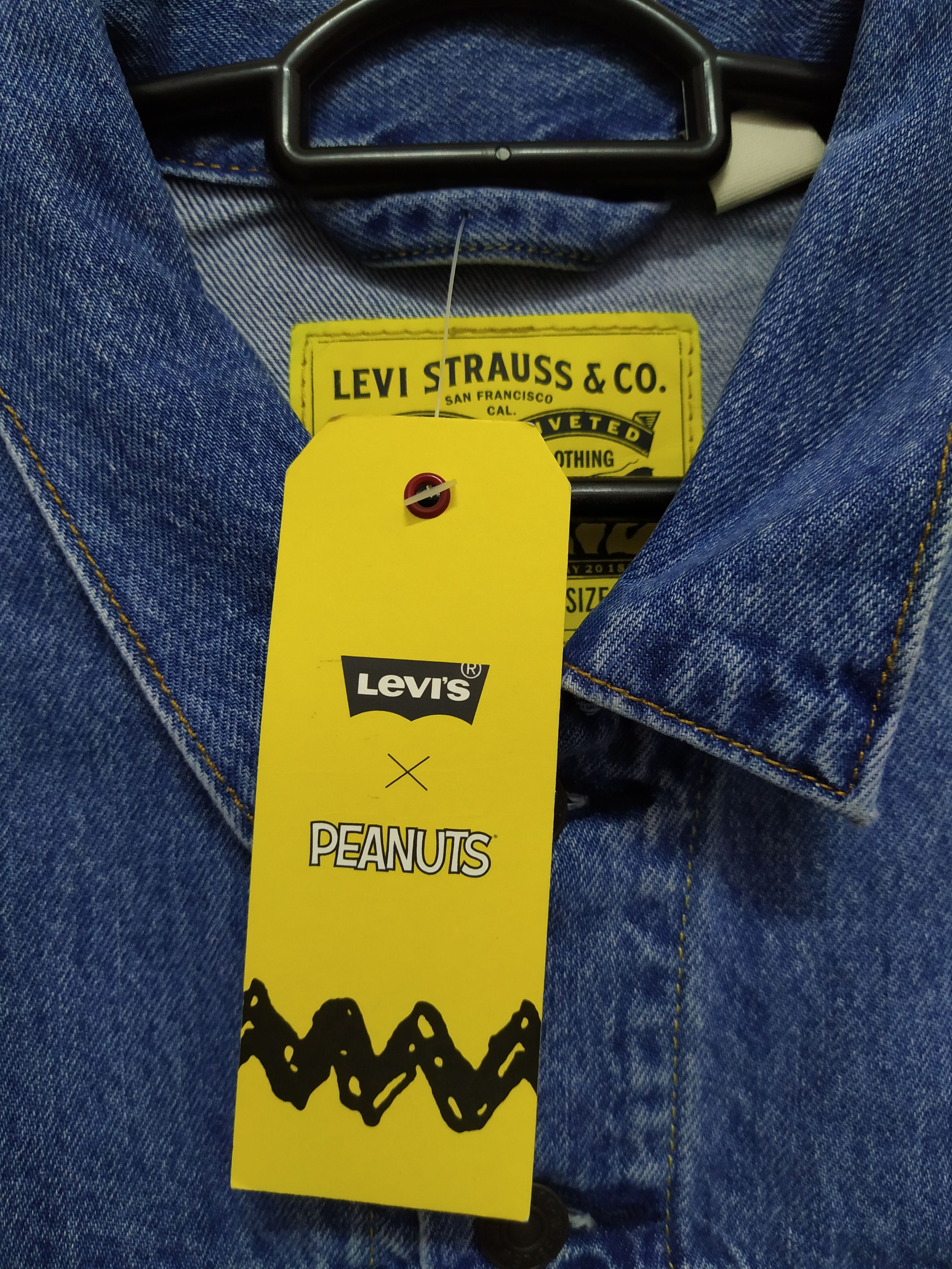 Levi's LEVIS x PEANUTS BIG LOGI TRUCKER DENIM JACKET (Z2) Size US XL / EU 56 / 4 - 9 Thumbnail