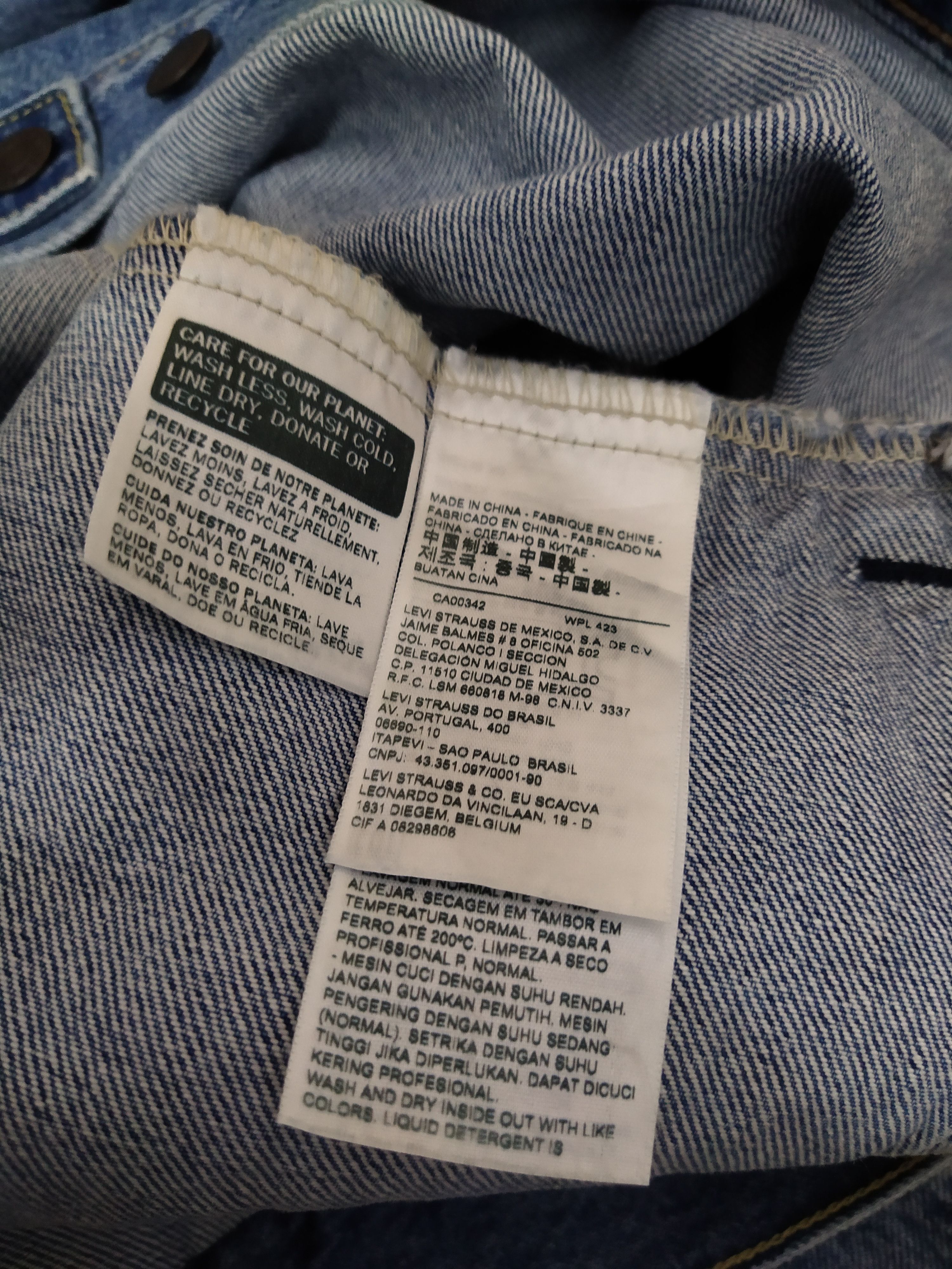 Levi's LEVIS x PEANUTS BIG LOGI TRUCKER DENIM JACKET (Z2) Size US XL / EU 56 / 4 - 14 Thumbnail
