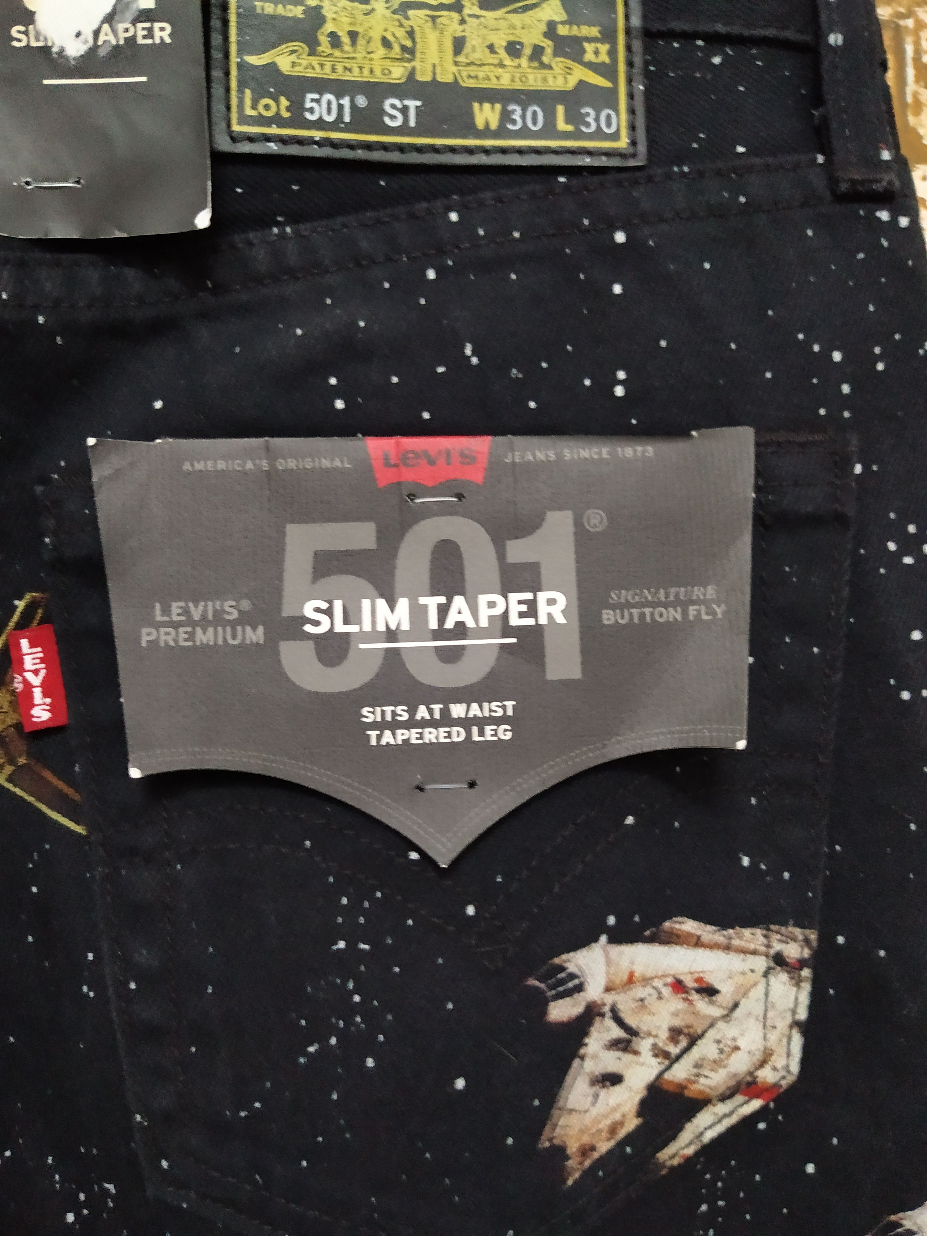 Star Wars LEVIS 501 BIG E STAR WARS ALLOVER PAINT DENIM (Z4) Size US 30 / EU 46 - 3 Thumbnail