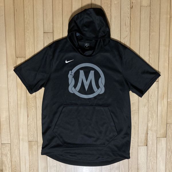 Kobe hotsell mamba hoodie