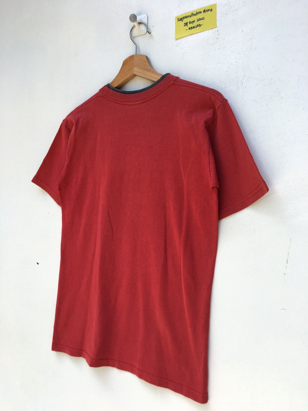 Nike Vintage Nike Big Spellout Swoosh Logo Tshirt Size US S / EU 44-46 / 1 - 11 Thumbnail