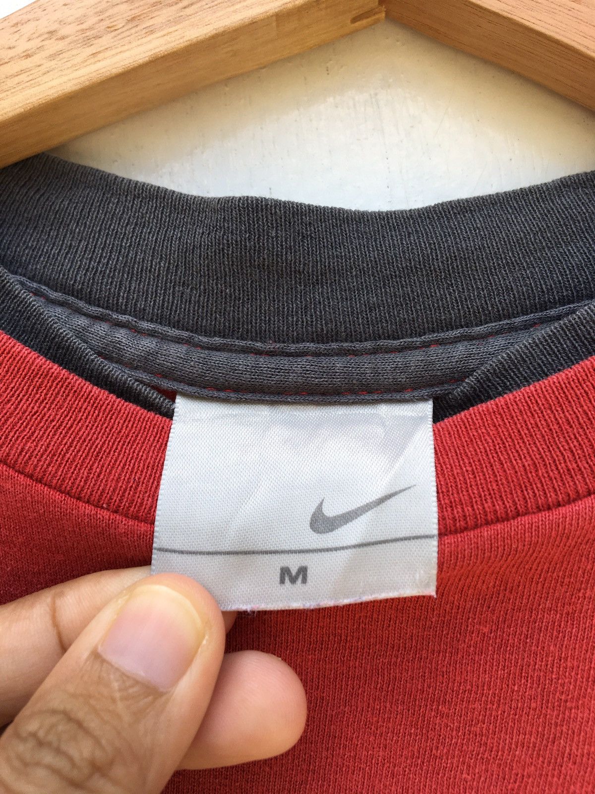 Nike Vintage Nike Big Spellout Swoosh Logo Tshirt Size US S / EU 44-46 / 1 - 7 Thumbnail