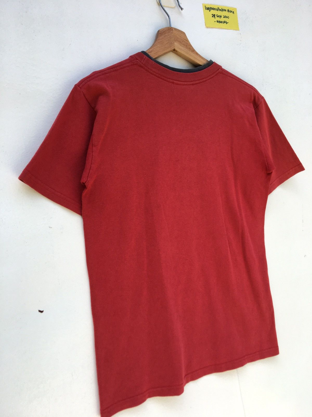 Nike Vintage Nike Big Spellout Swoosh Logo Tshirt Size US S / EU 44-46 / 1 - 10 Thumbnail