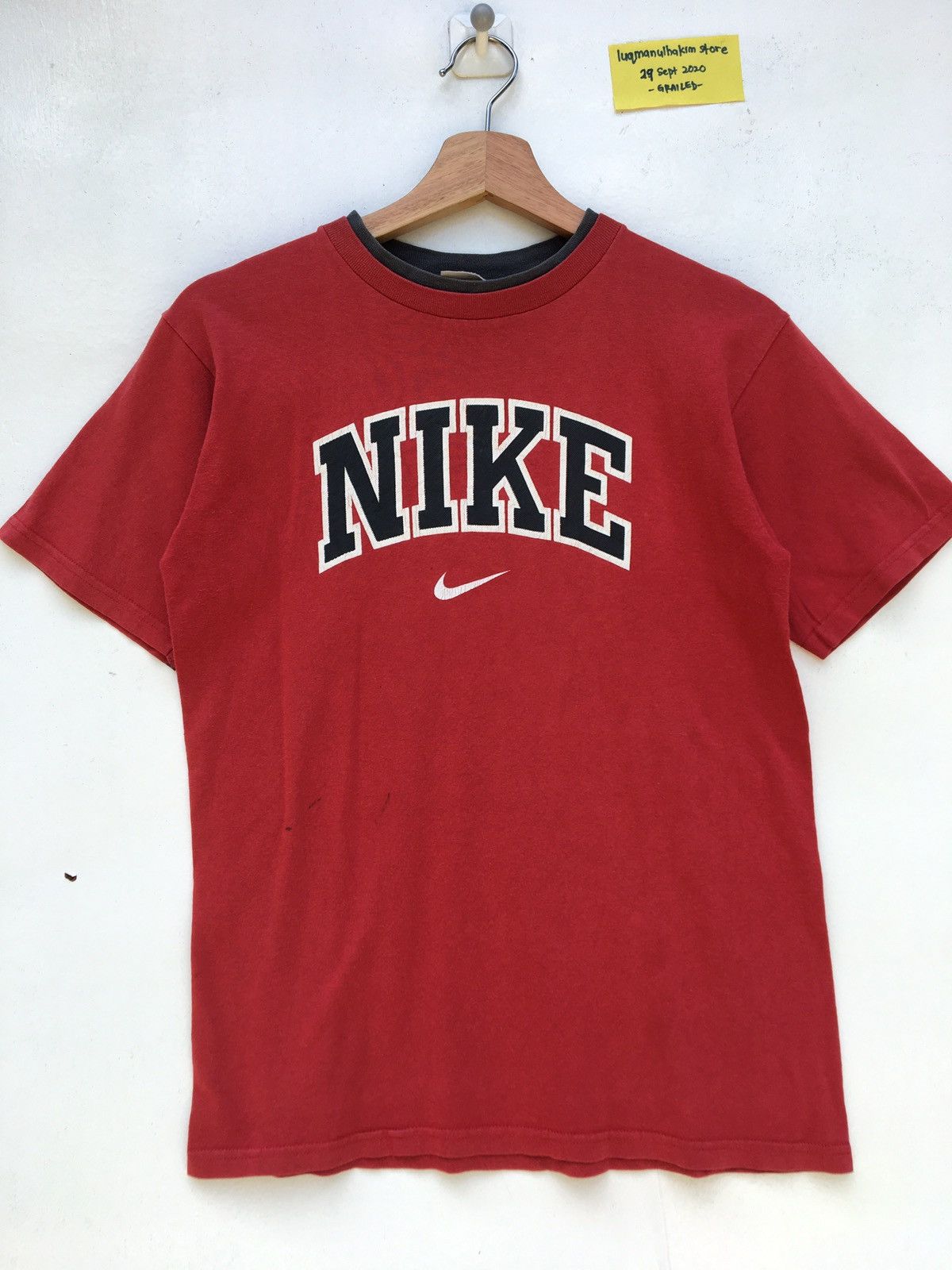 Nike Vintage Nike Big Spellout Swoosh Logo Tshirt Size US S / EU 44-46 / 1 - 2 Thumbnail