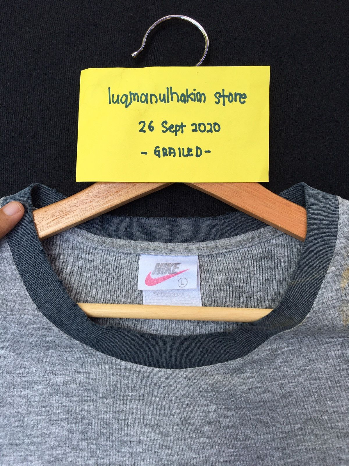 Nike Vintage Nike Swoosh Big Size L Tshirt Size US L / EU 52-54 / 3 - 10 Thumbnail