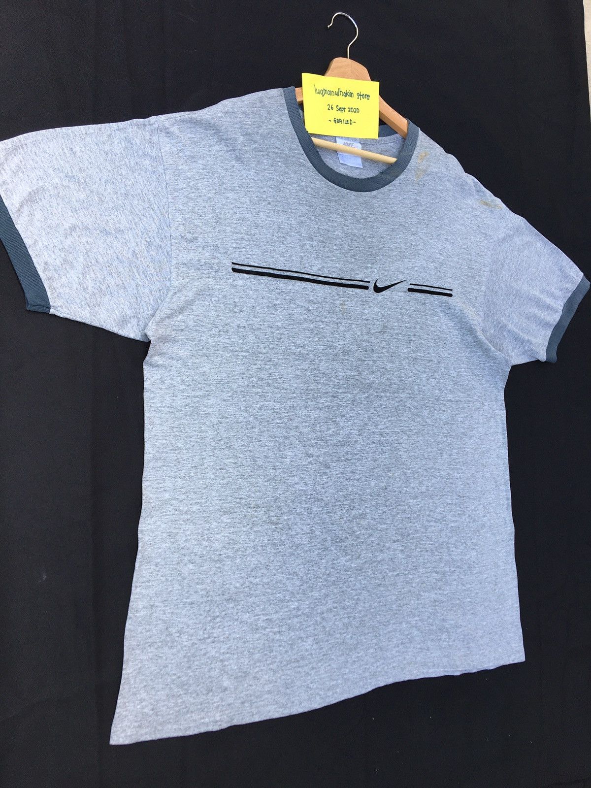 Nike Vintage Nike Swoosh Big Size L Tshirt Size US L / EU 52-54 / 3 - 3 Thumbnail