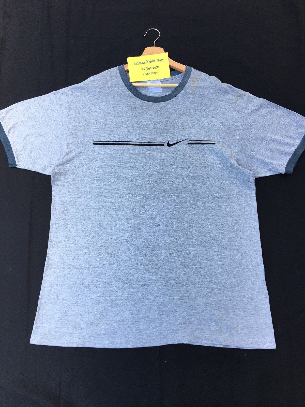 Nike Vintage Nike Swoosh Big Size L Tshirt Size US L / EU 52-54 / 3 - 2 Thumbnail