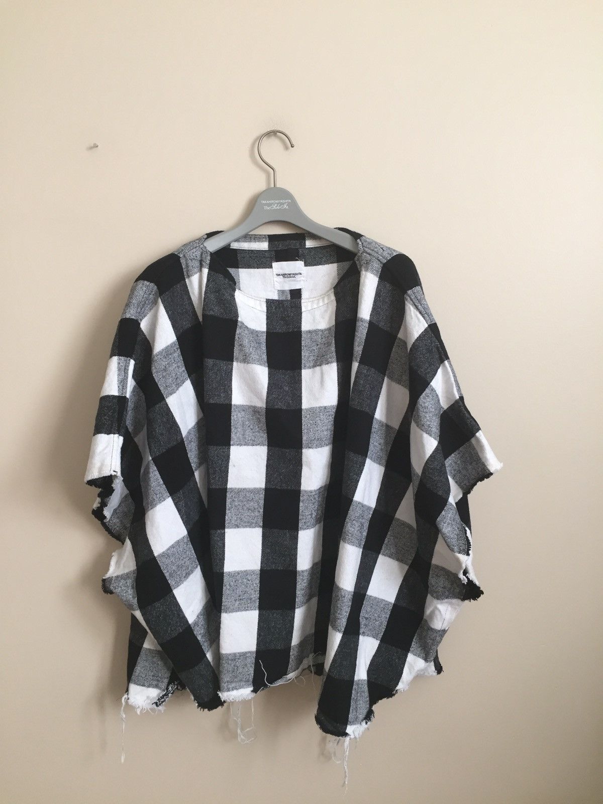 AW15 Black/white Poncho