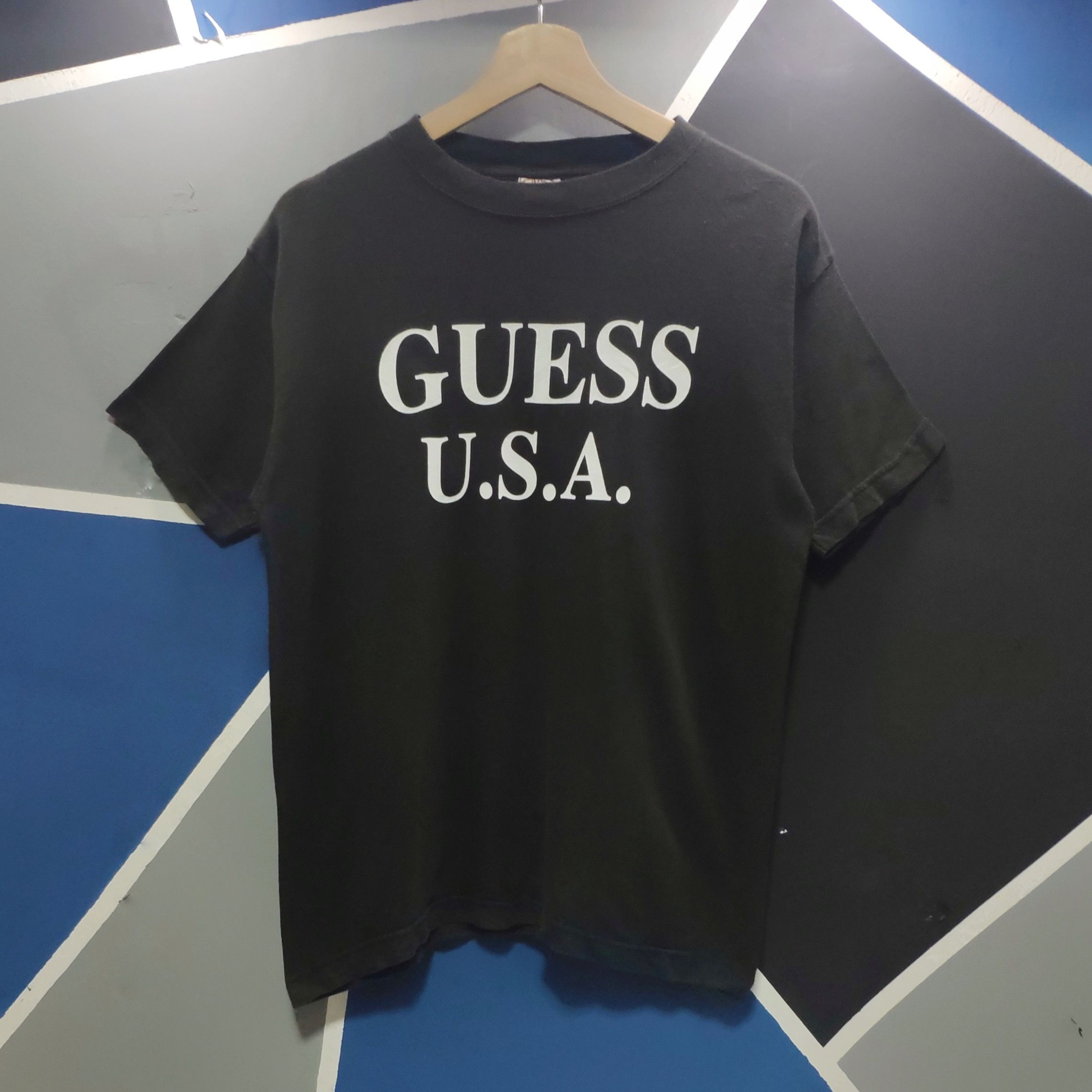 Guess × Vintage 🔥🔥Vintage Guess USA big Logo Made in USA T Shirt Size US S / EU 44-46 / 1 - 1 Thumbnail