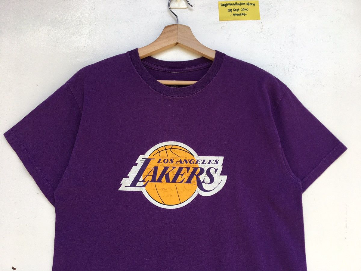 NBA Vintage Los Angeles Lakers T shirt Size US M / EU 48-50 / 2 - 5 Thumbnail
