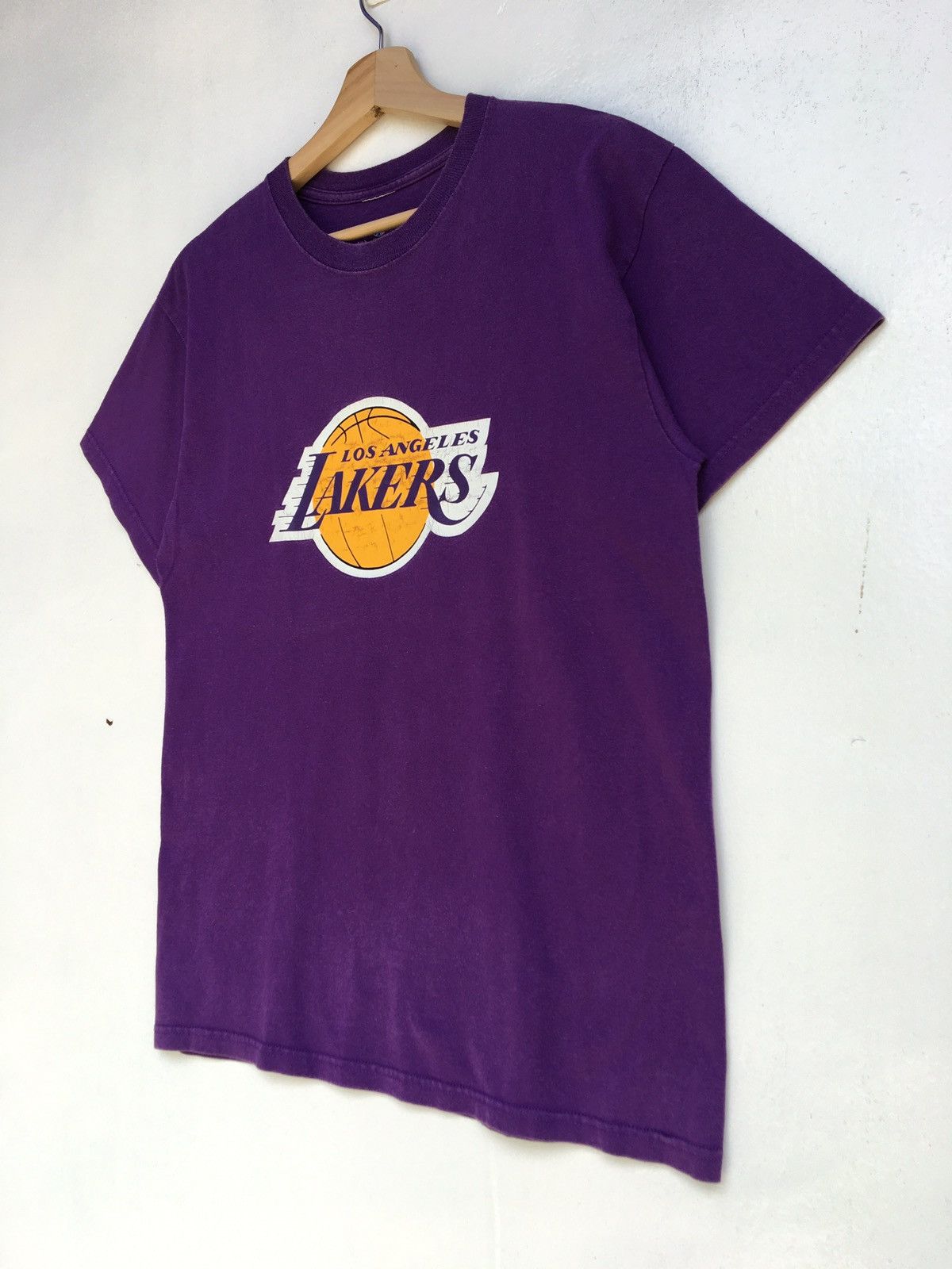 NBA Vintage Los Angeles Lakers T shirt Size US M / EU 48-50 / 2 - 3 Thumbnail
