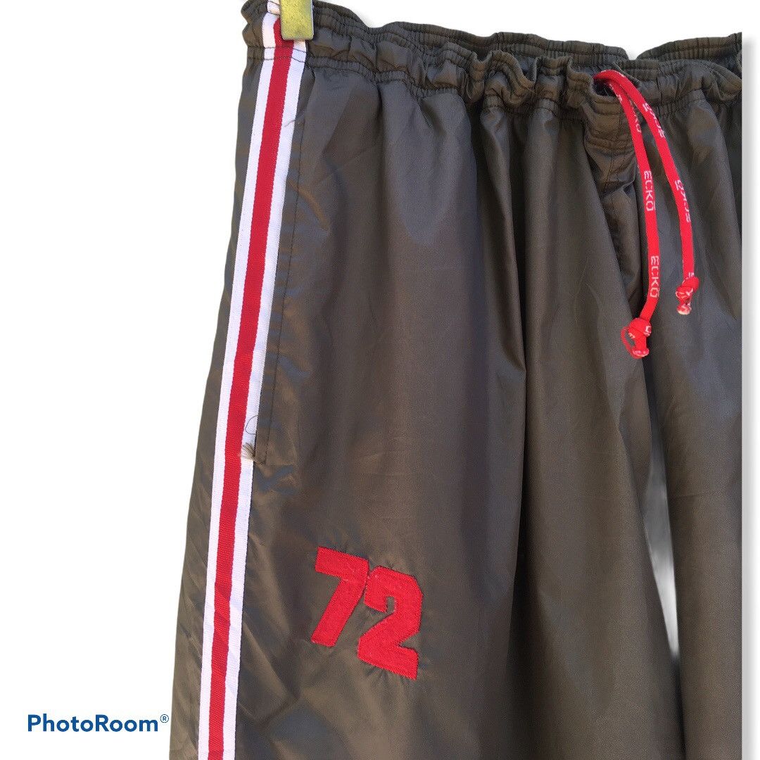 Ecko Unltd. Vintage Ecko Hip Hop Baggy Side Tape Trackpant Size US 38 / EU 54 - 1 Thumbnail