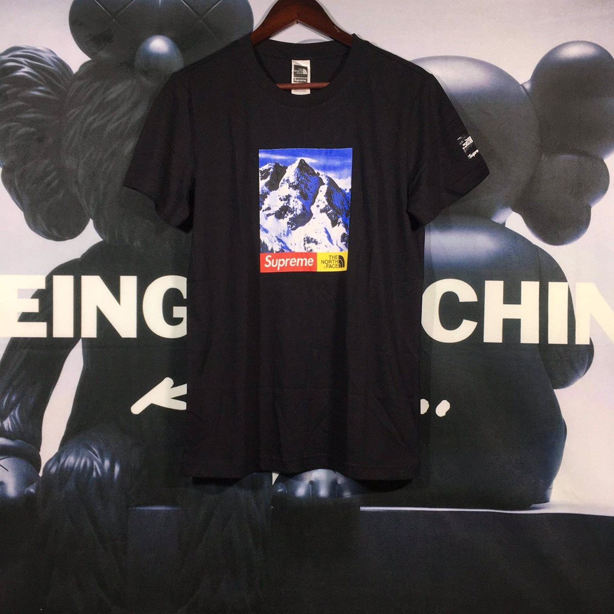 Supreme × The North Face Supreme X The North Face Tee Size US S / EU 44-46 / 1 - 1 Thumbnail