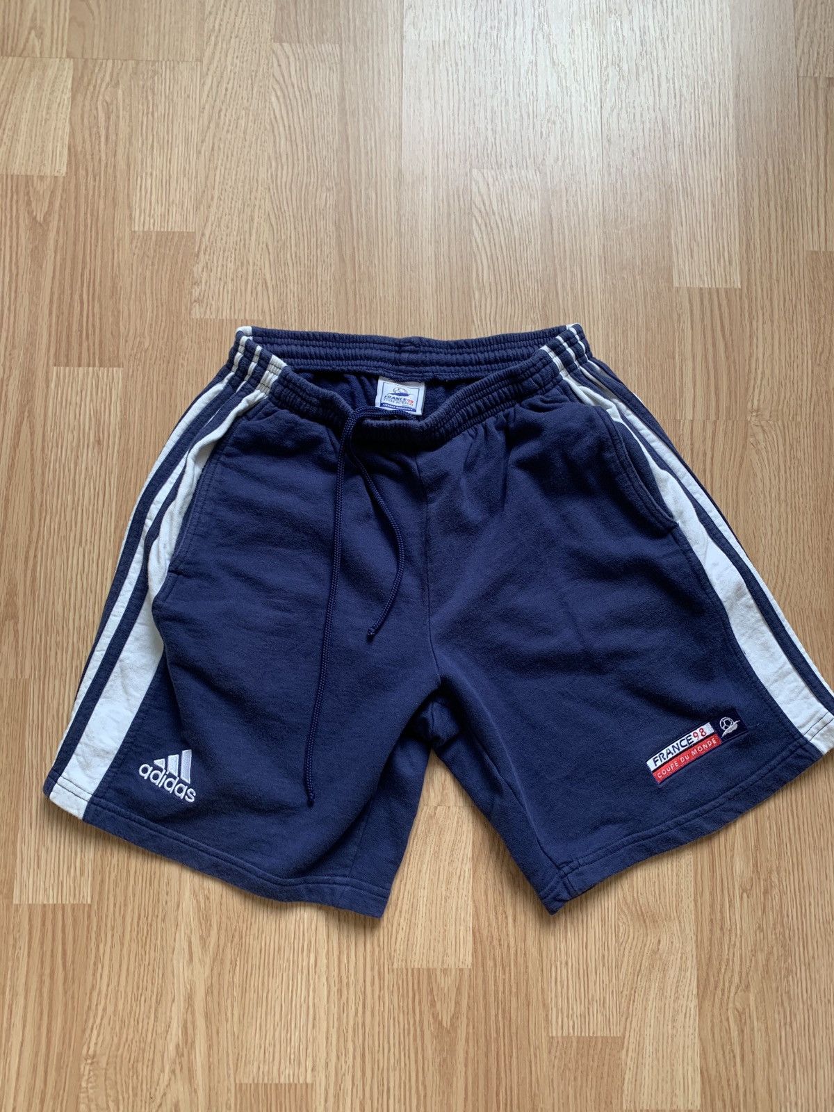 Adidas Archive adidas 1998 France “coupe du monde” vintage shorts Size US 32 / EU 48 - 1 Thumbnail