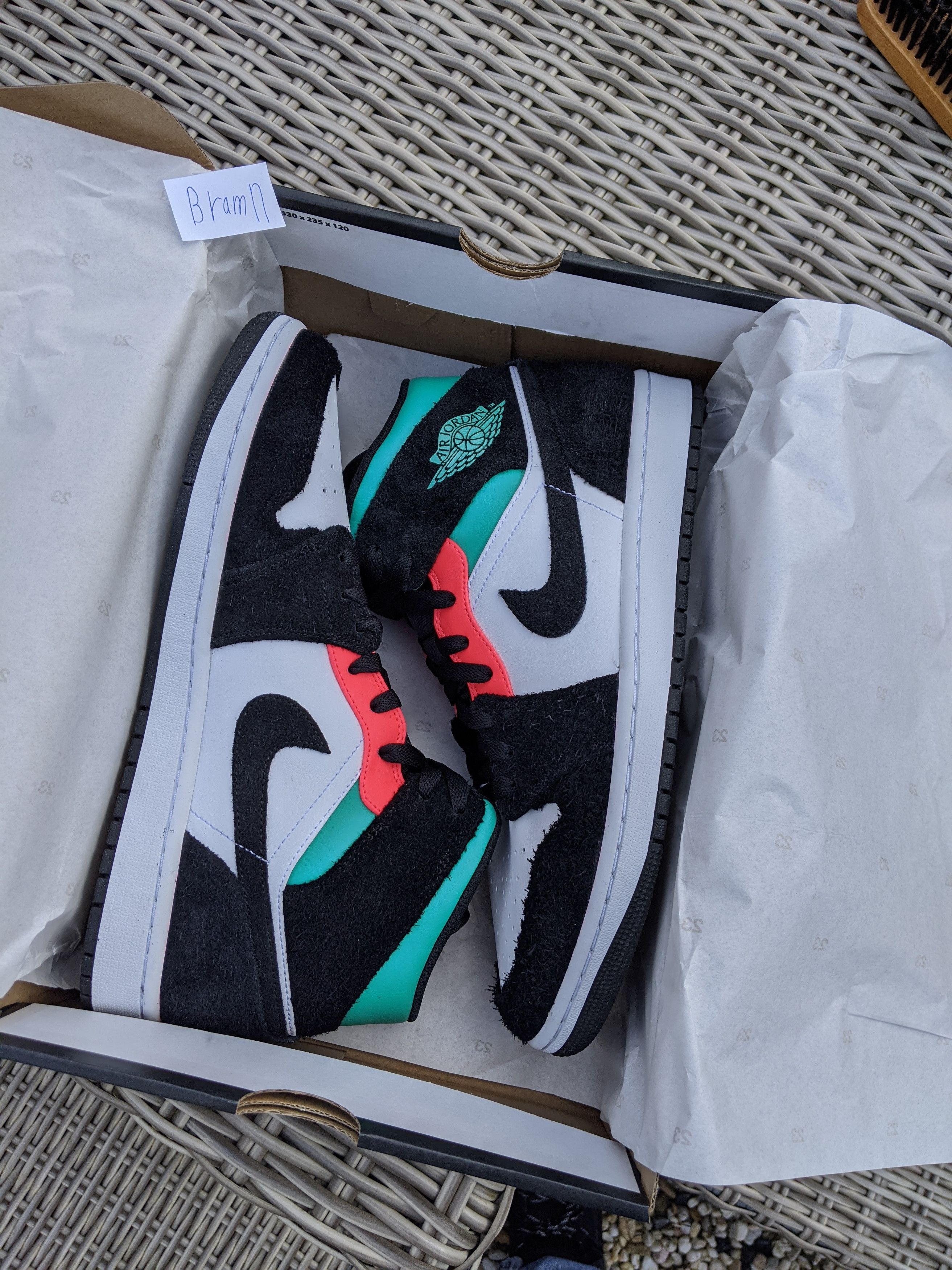 Nike The Air Jordan 1 Mid  display picture 1