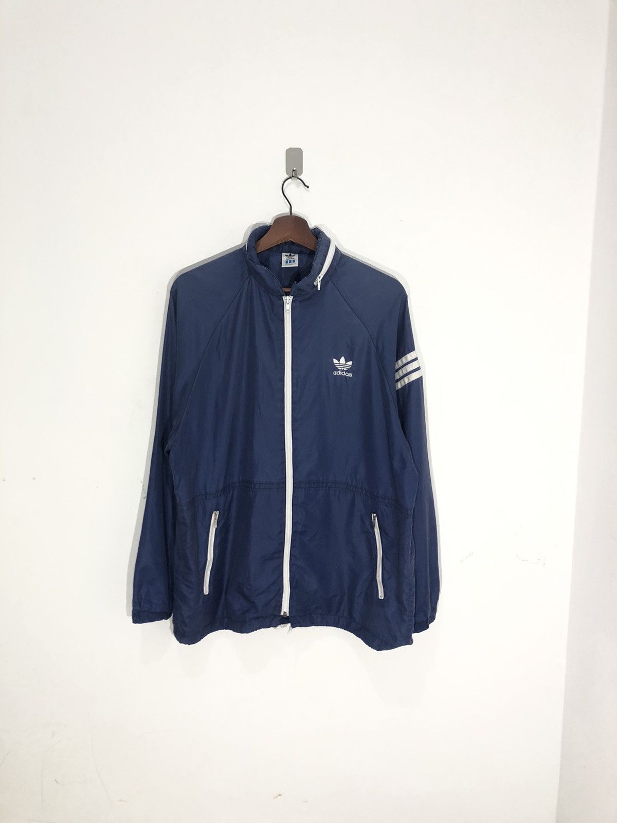 Adidas Adidas 3 Stripe Windbreaker J17 Size US M / EU 48-50 / 2 - 2 Thumbnail
