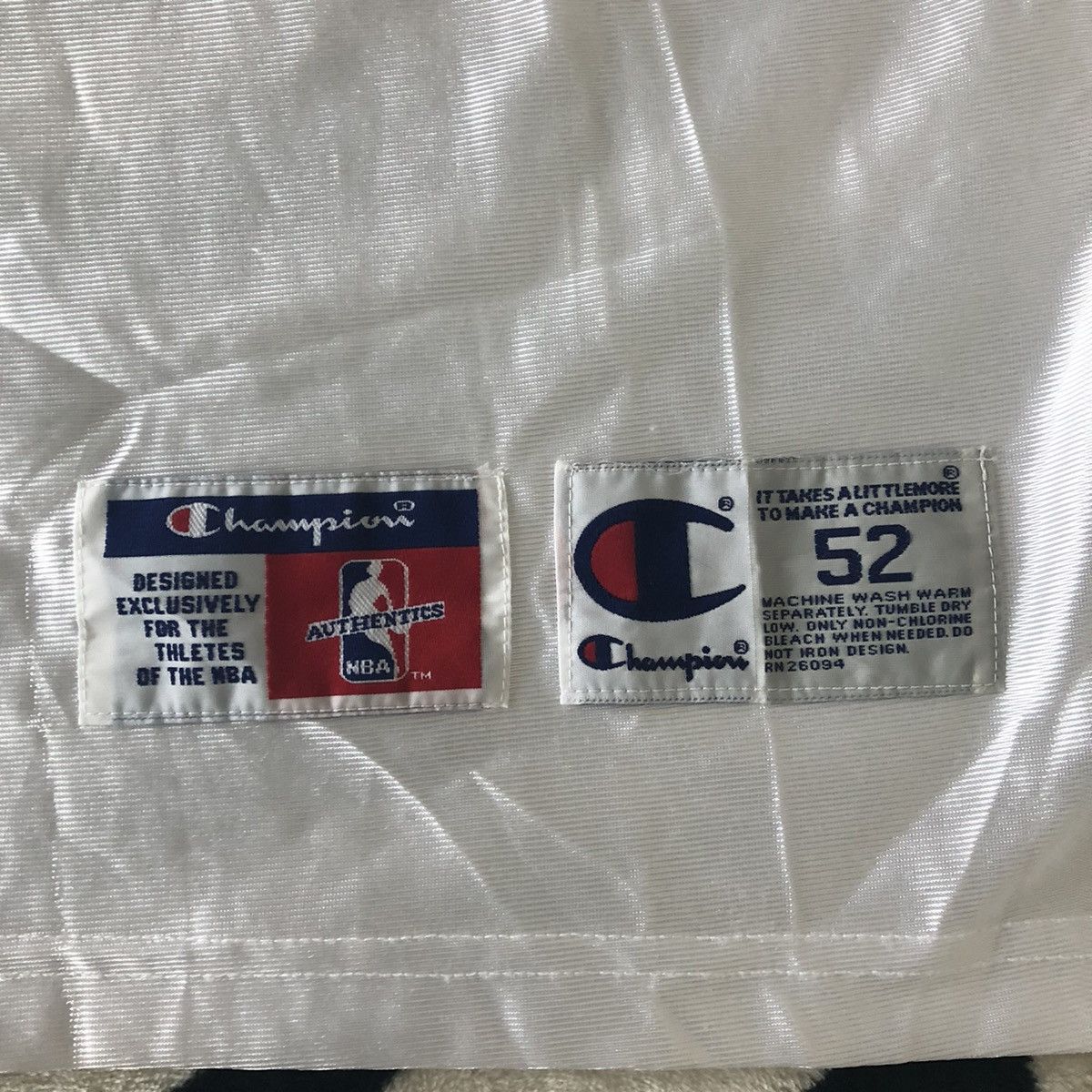 Champion Allen Iverson Philadelphia 76ers AUTHENTIC Champion Jersey Size US XXL / EU 58 / 5 - 6 Thumbnail