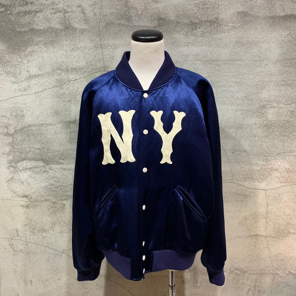 Gucci NY Yankees Appliquéd Satin Bomber Jacket at 1stDibs