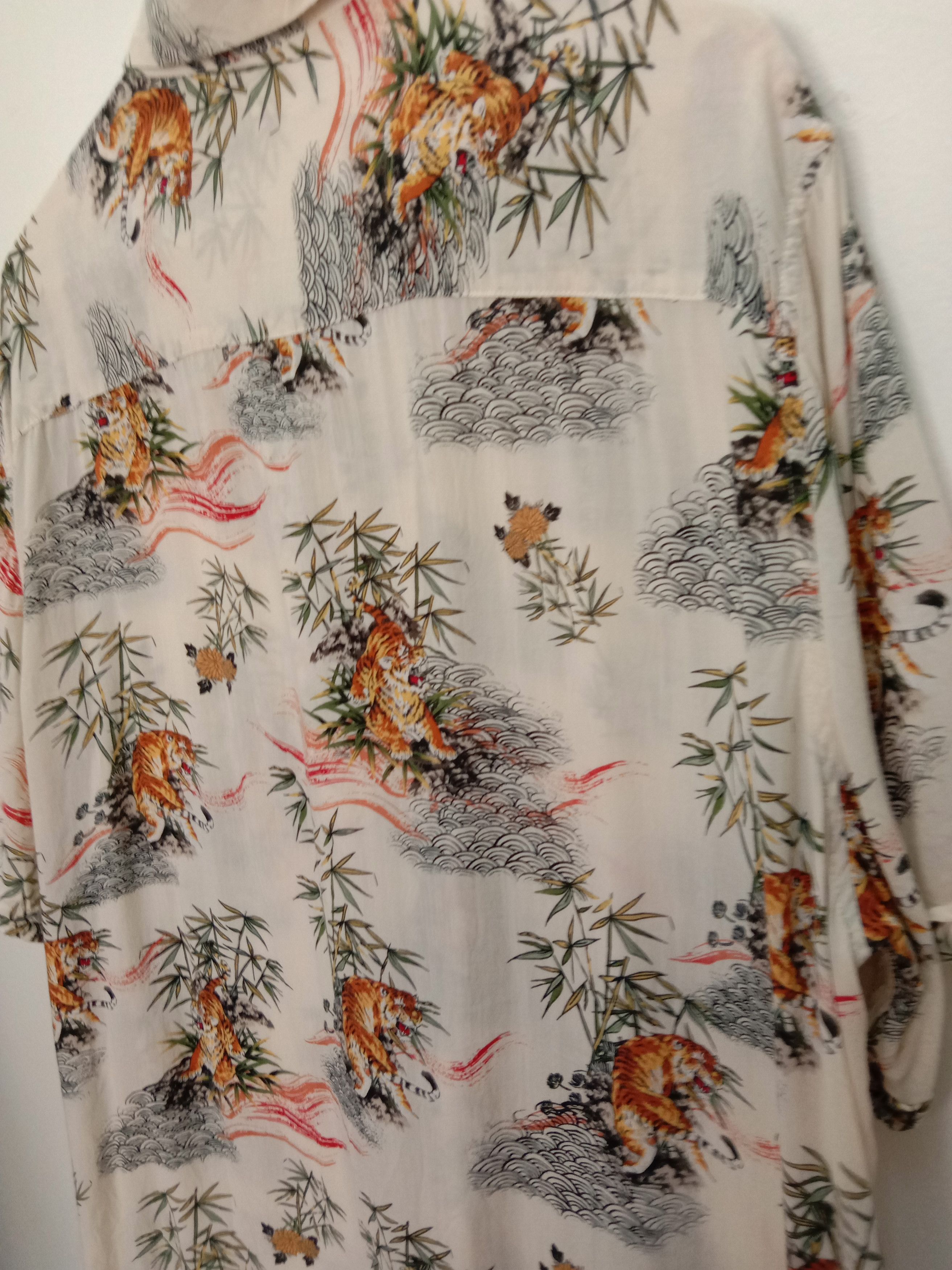 Pacsun Pacsun Hawaiian Oriental Tiger Design. Size XL Size US XL / EU 56 / 4 - 7 Thumbnail