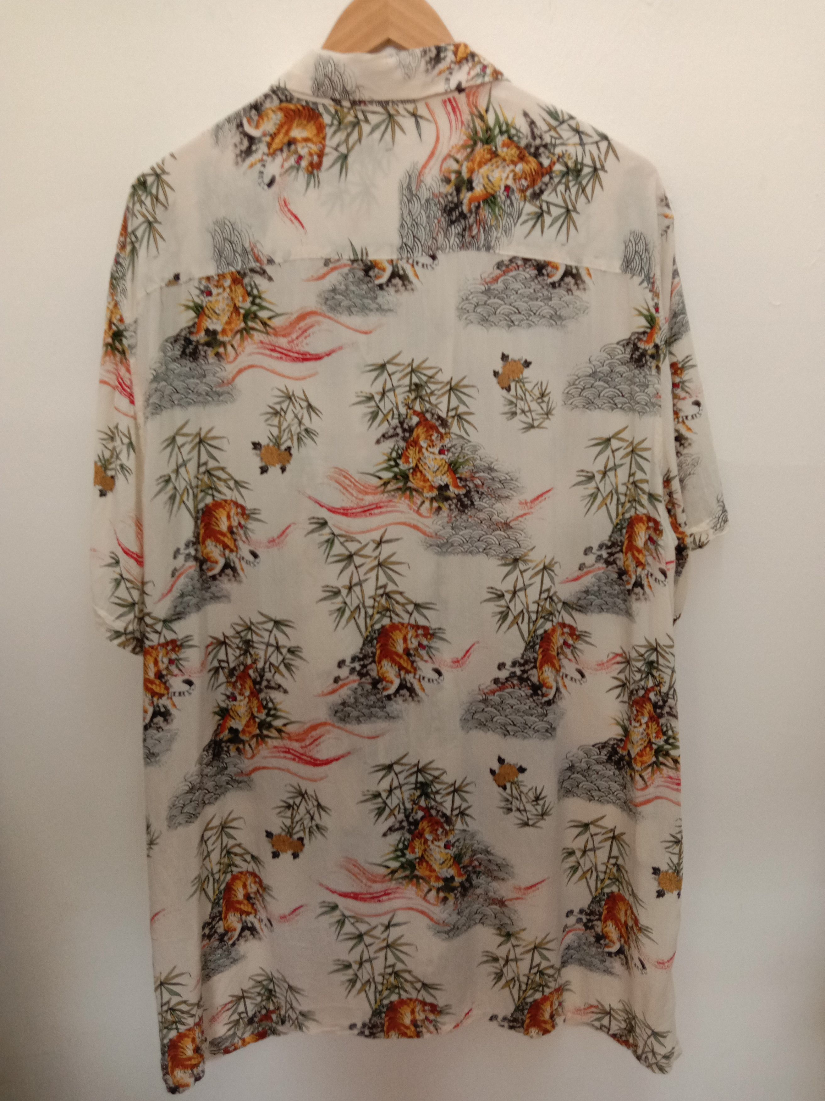 Pacsun Pacsun Hawaiian Oriental Tiger Design. Size XL Size US XL / EU 56 / 4 - 9 Thumbnail