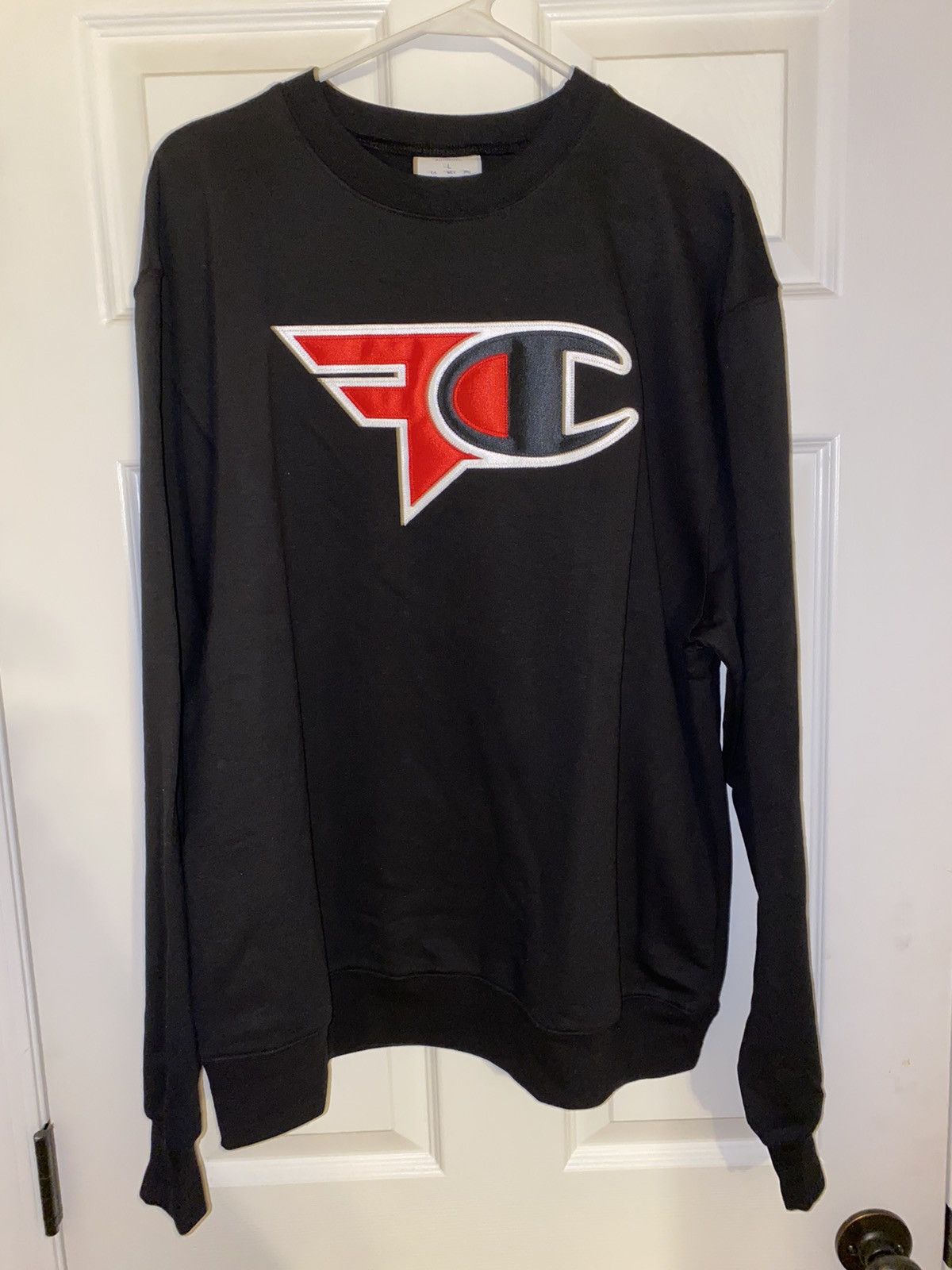 Faze online Champion Red Crewneck LARGE