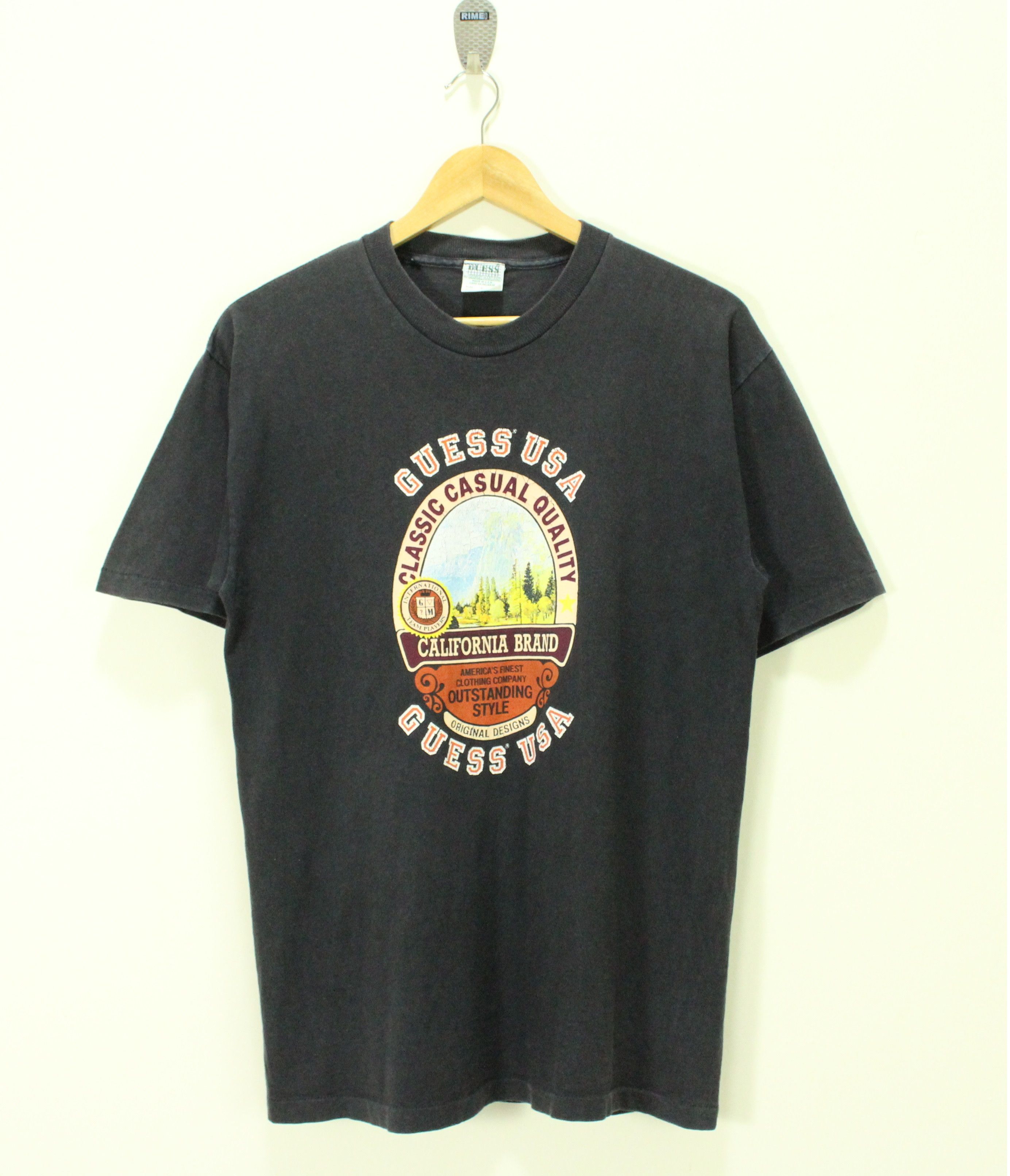 Guess Vintage GUESS USA T Shirt Single Stitch Faded Distressed Size US S / EU 44-46 / 1 - 1 Thumbnail