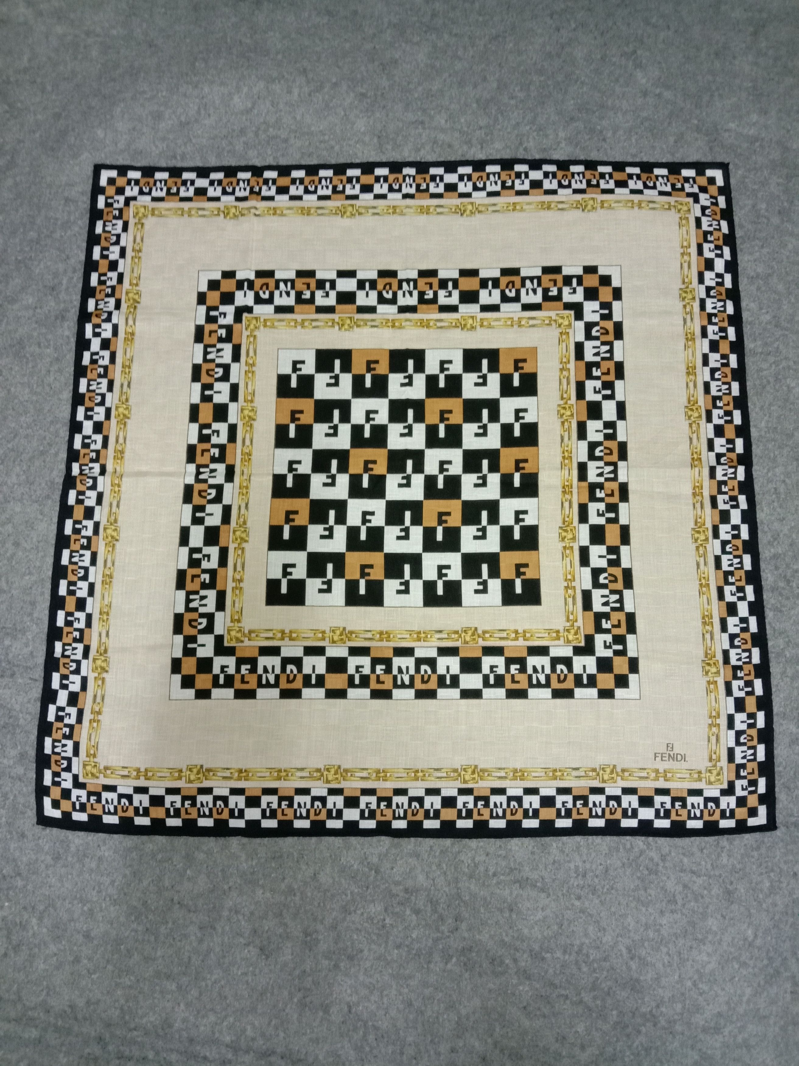 Fendi hankerchief pocketsquare