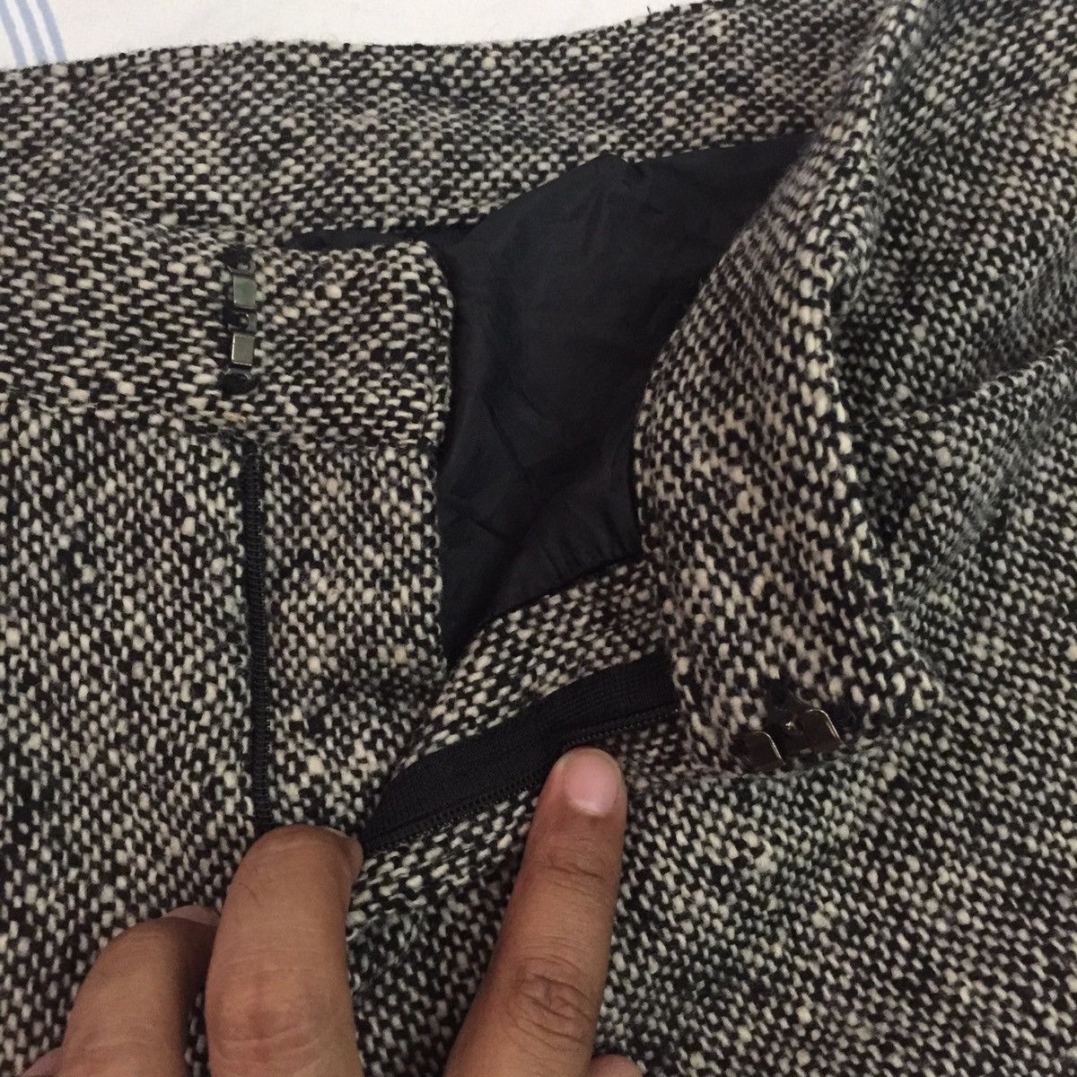 Michel Klein Michel Klein Paris Short Pant MADE IN JAPAN Size US 32 / EU 48 - 3 Thumbnail