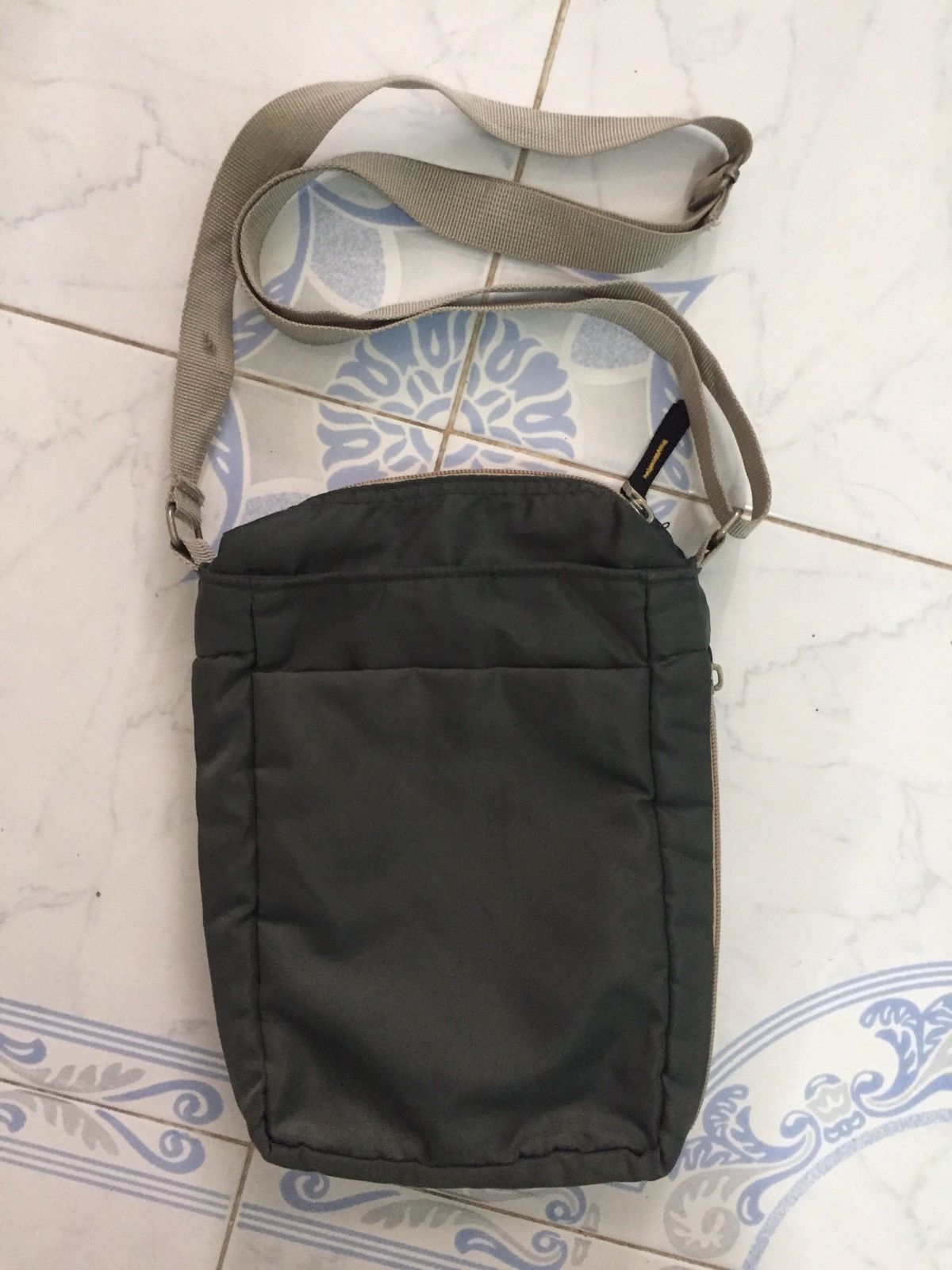 Other Army Green Sling Bag Size ONE SIZE - 2 Thumbnail