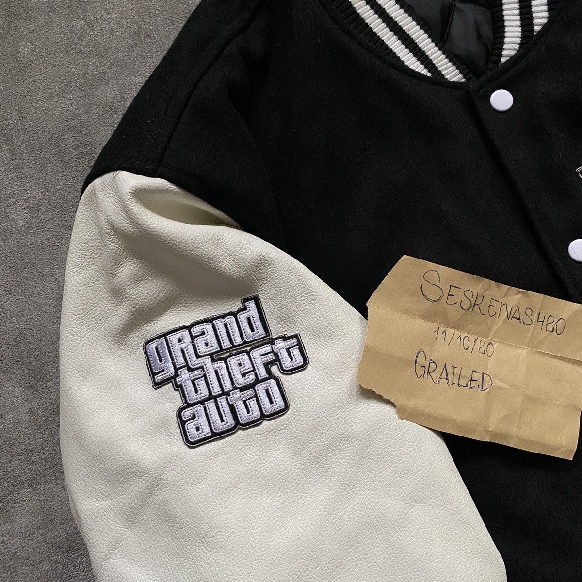 Rockstar Games GTA V leather jacket. Rockstar made. CRAZY RARE. Size US L / EU 52-54 / 3 - 6 Thumbnail