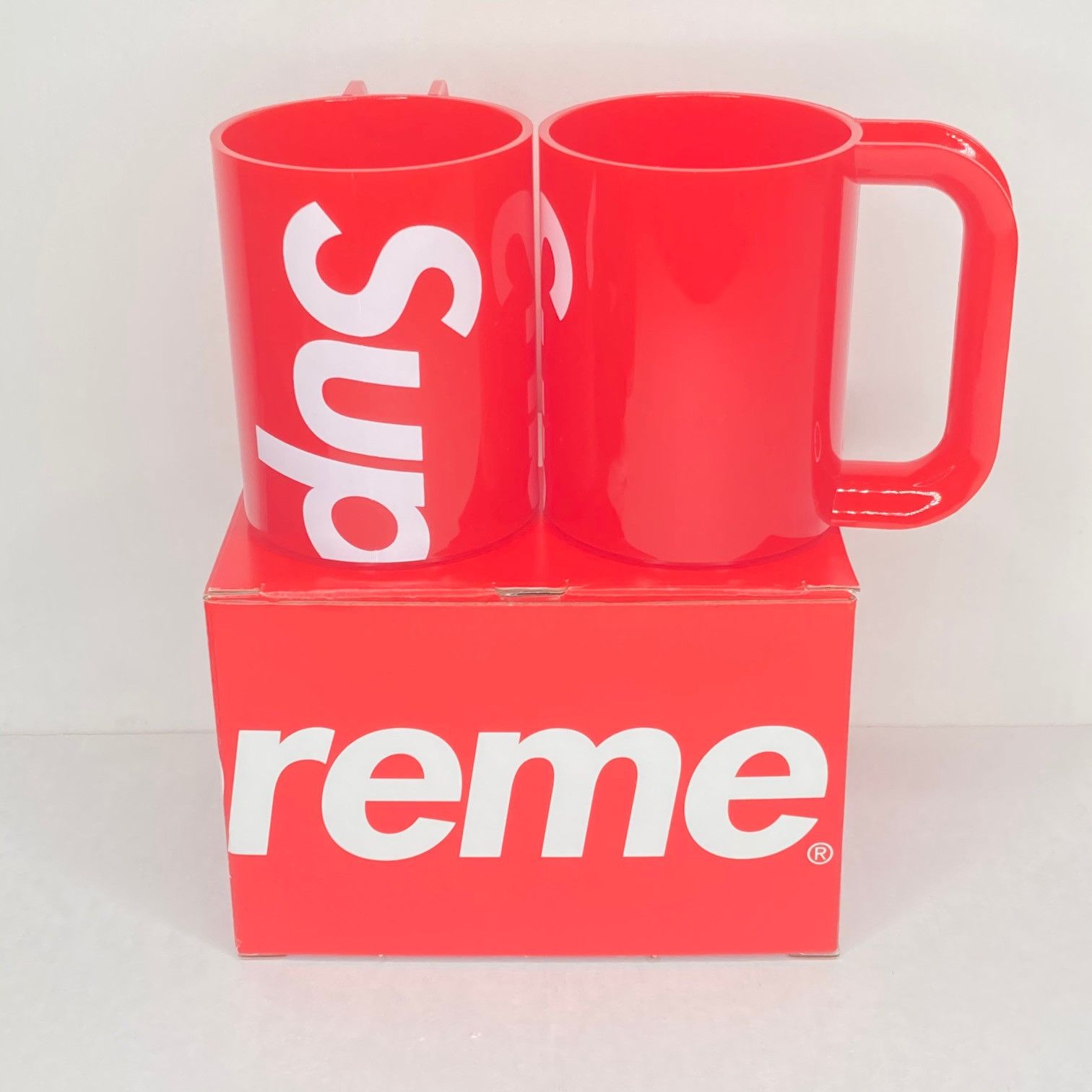 Supreme Supreme Heller Mugs (Set Of 2) Red | Grailed