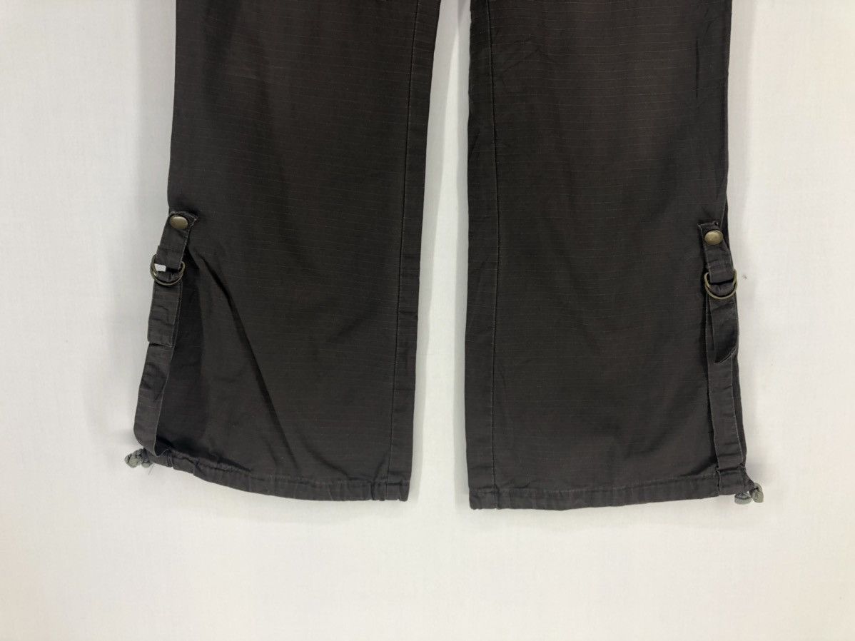 Japanese Brand JAPANESE BRAND BLACK FLARED CARGO PANTS Size US 26 / EU 42 - 5 Thumbnail