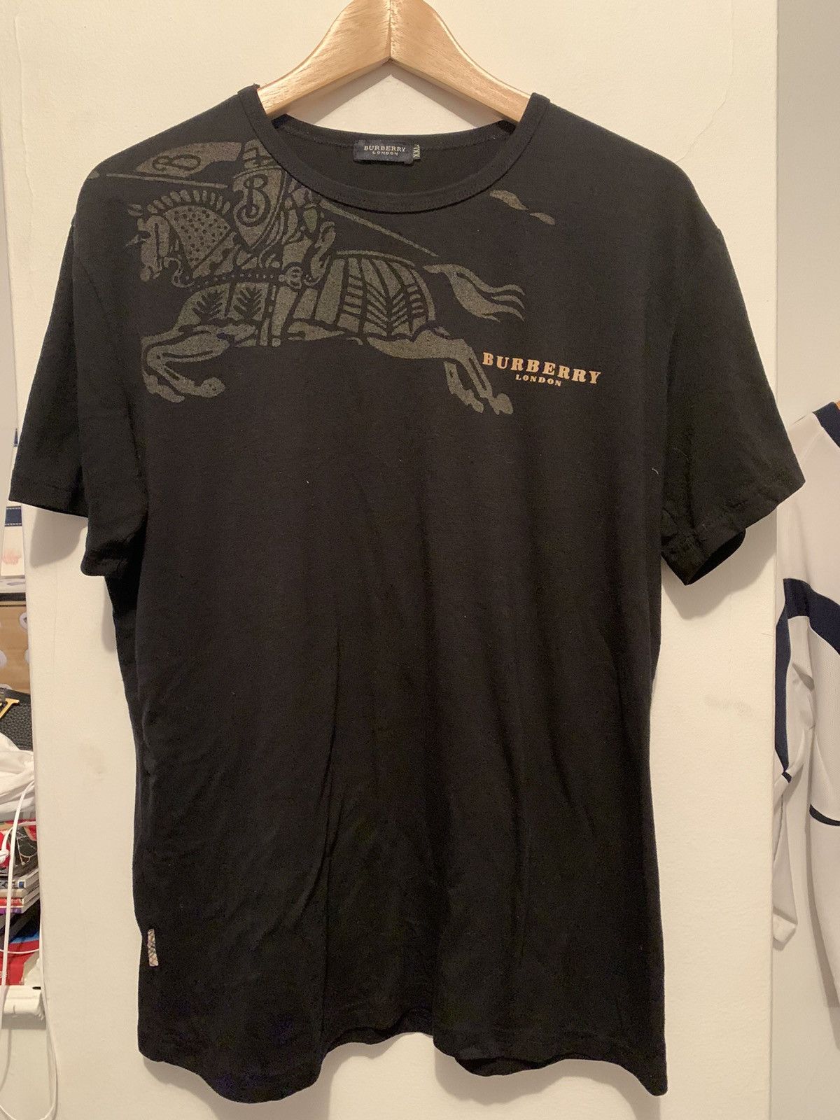 Tシャツ・カットソー BURBERRY Men T Shirts 8107459 A1189 BLACK Burberry EDK T-shirt | Black | FARFETCH
