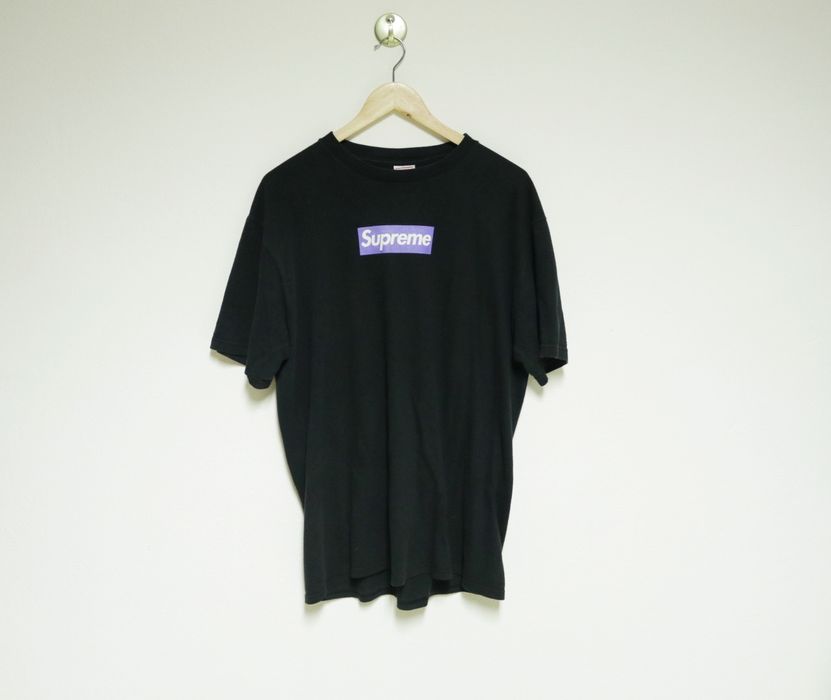 Supreme purple on black box outlet logo