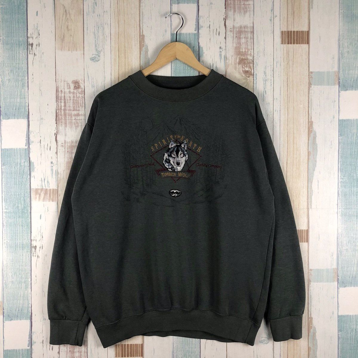 Vintage Vintage Clearwater Creak Timber Wolf Sweatshirt Embroidered Size US M / EU 48-50 / 2 - 1 Thumbnail