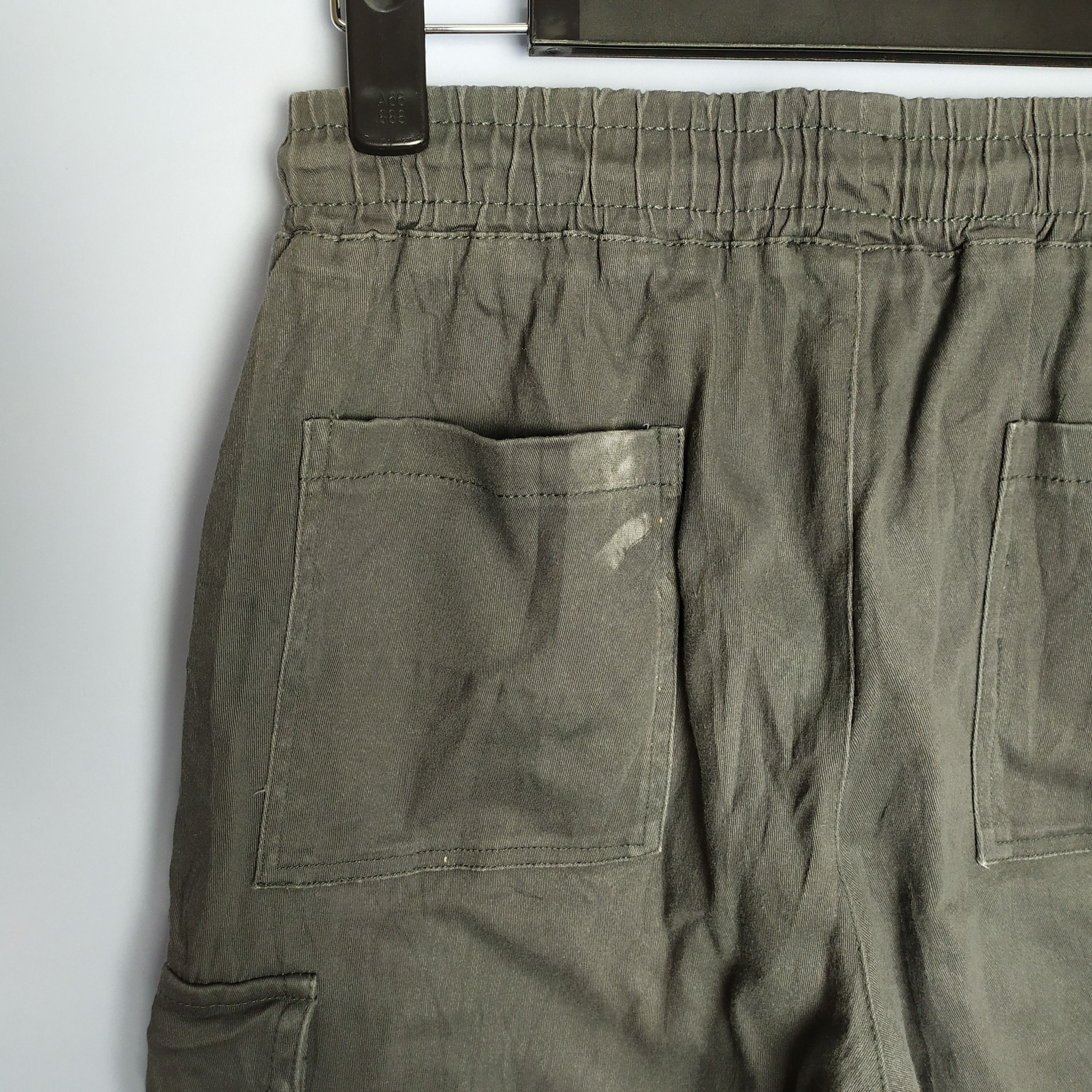 Japanese Brand Japanese brand spring waist Cargo Pants Waist 26/27 Size US 26 / EU 42 - 11 Thumbnail