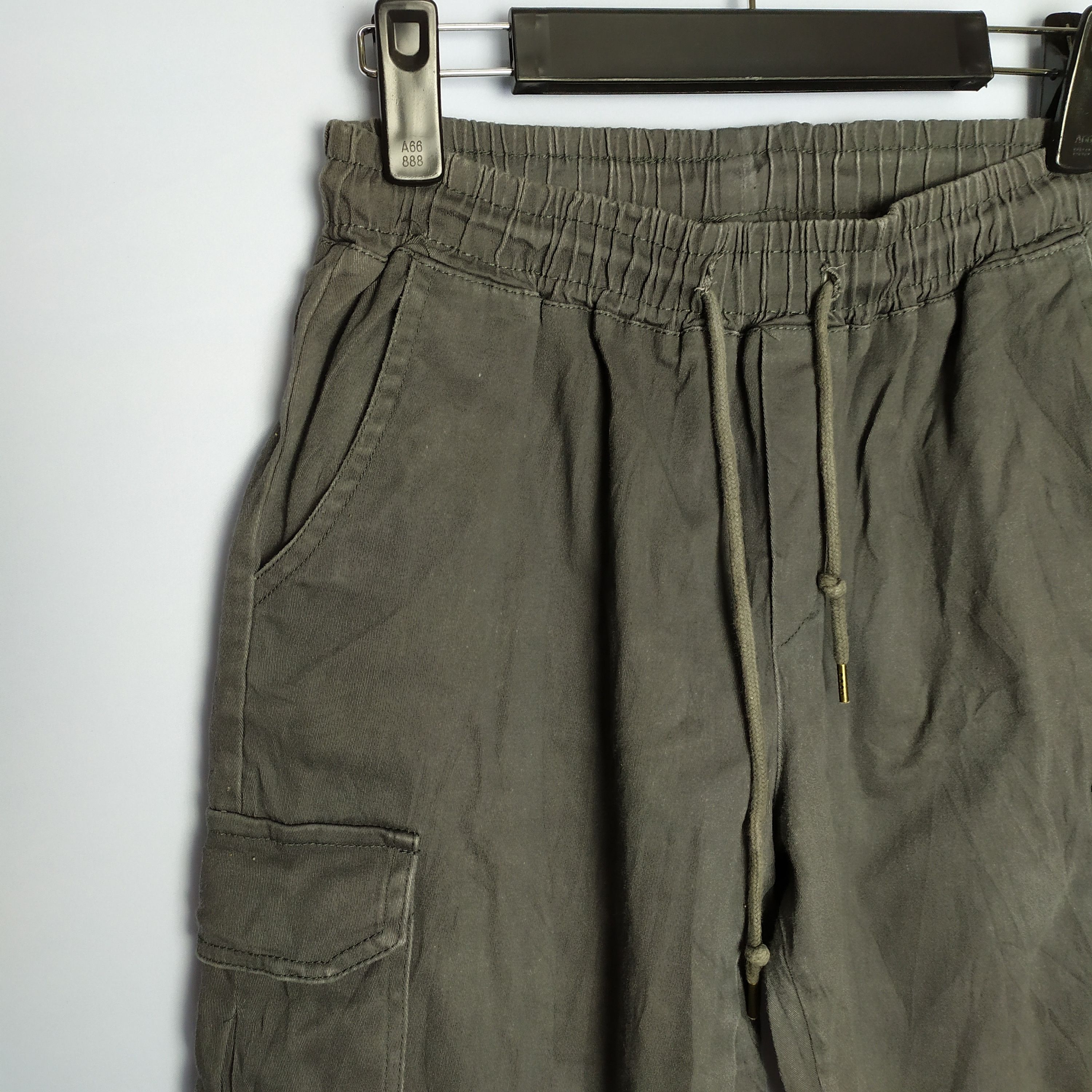 Japanese Brand Japanese brand spring waist Cargo Pants Waist 26/27 Size US 26 / EU 42 - 4 Thumbnail