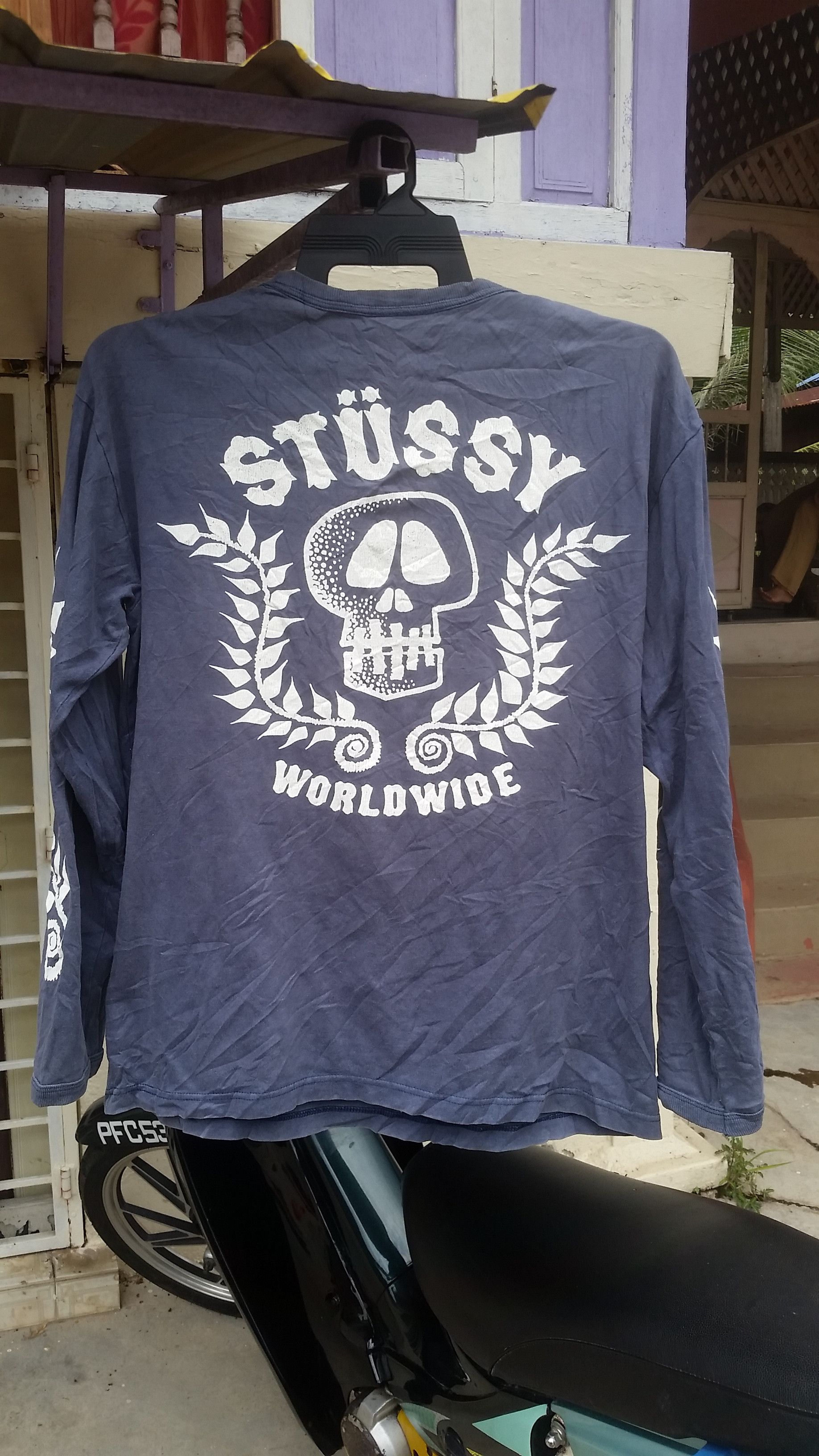 トップス Stussy 00s Skull Logo L/S T Shirt VINTAGE STUSSY SKULL TEE SHIRT SIZE MEDIUM 2000s – Vintage