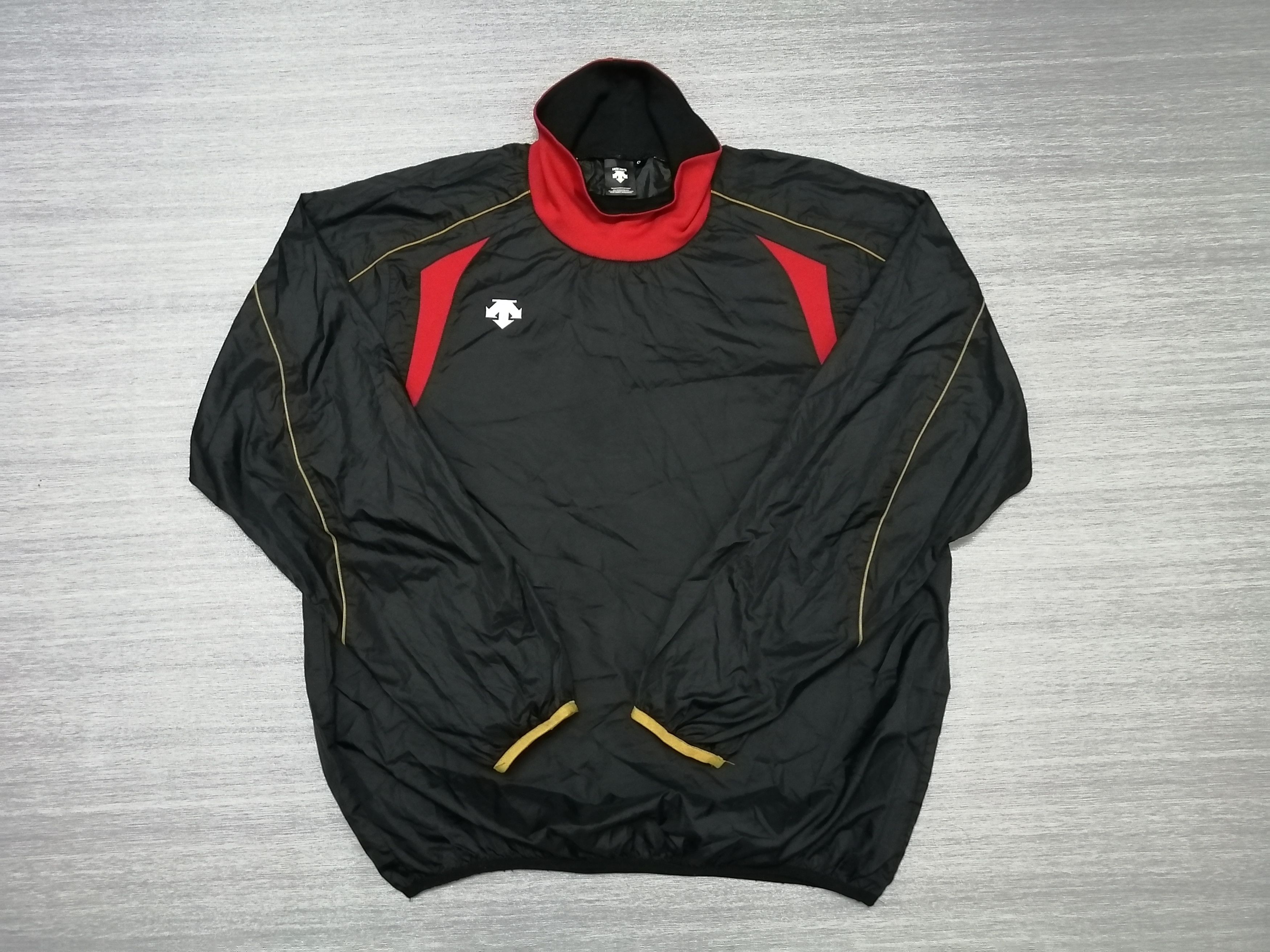 DESCENTE Windbreaker