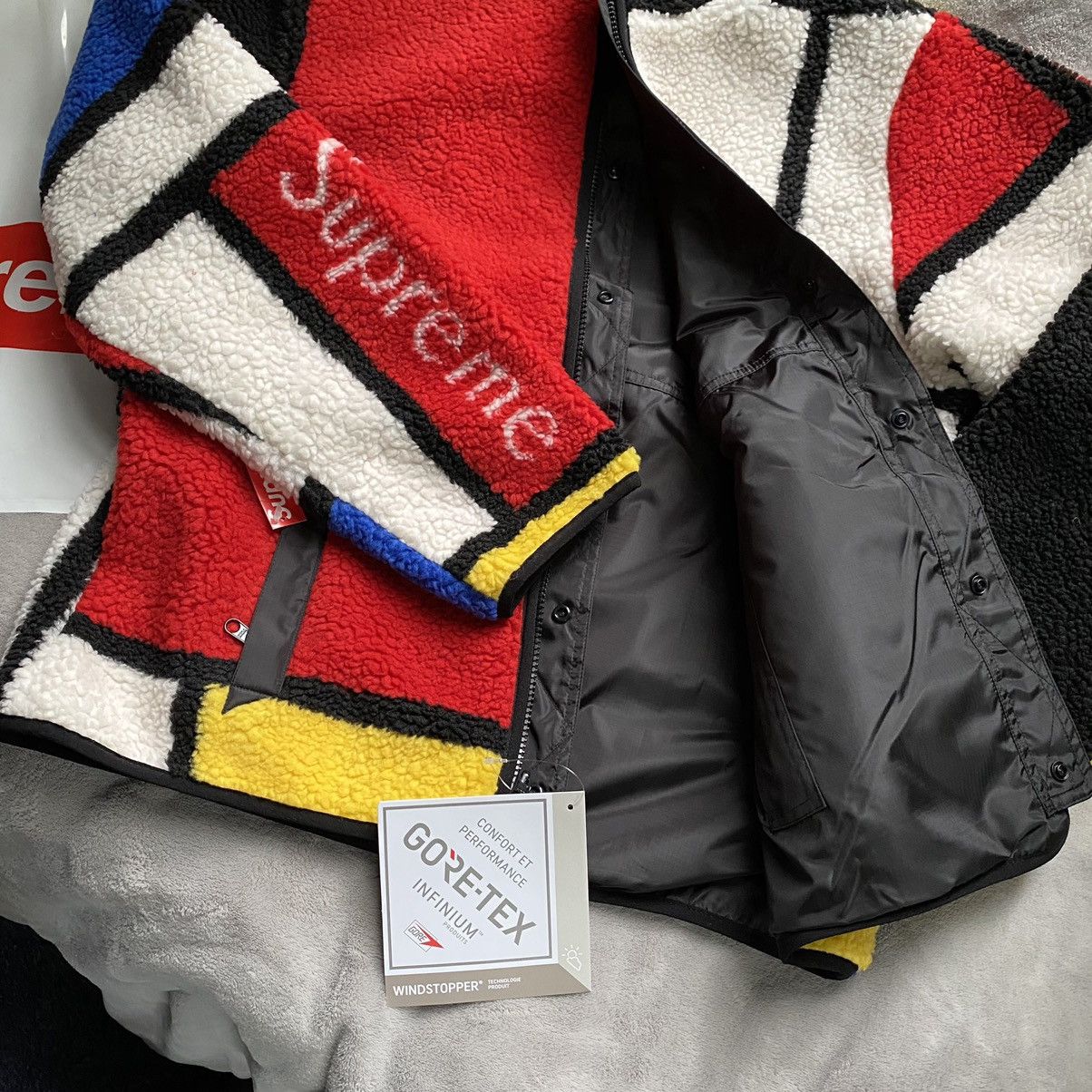 Supreme Supreme Reversible Colorblocked Fleece Jacket Red | Grailed