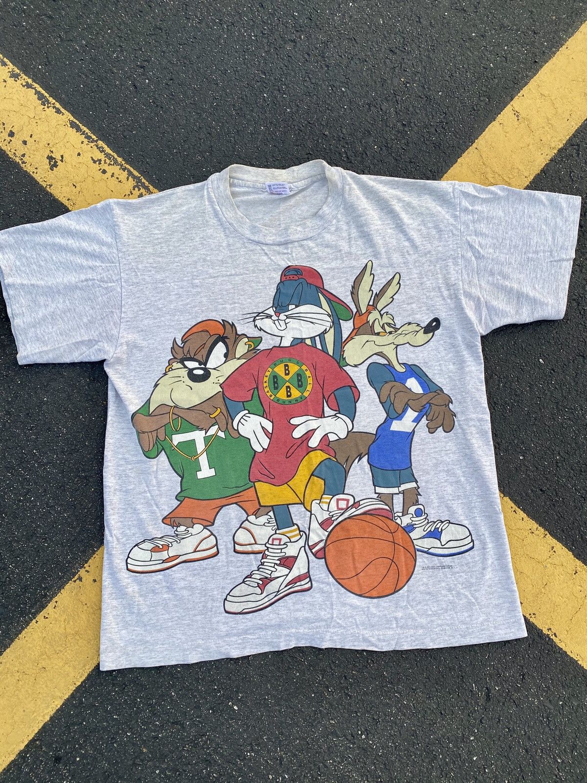 Looney Tunes Vintage Cross Colors Graphic T-shirt buy