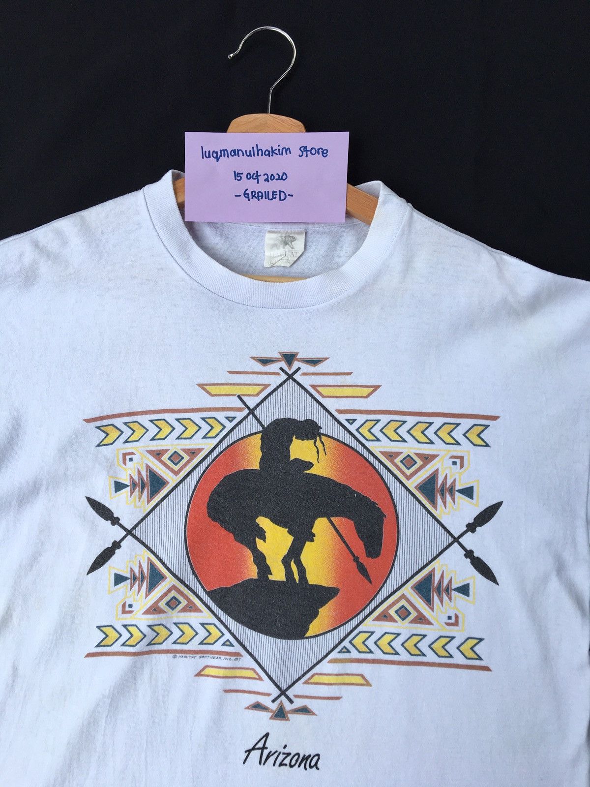 Vintage 90s Arizona Habitat Men in Horse Arrow Shot Tshirt